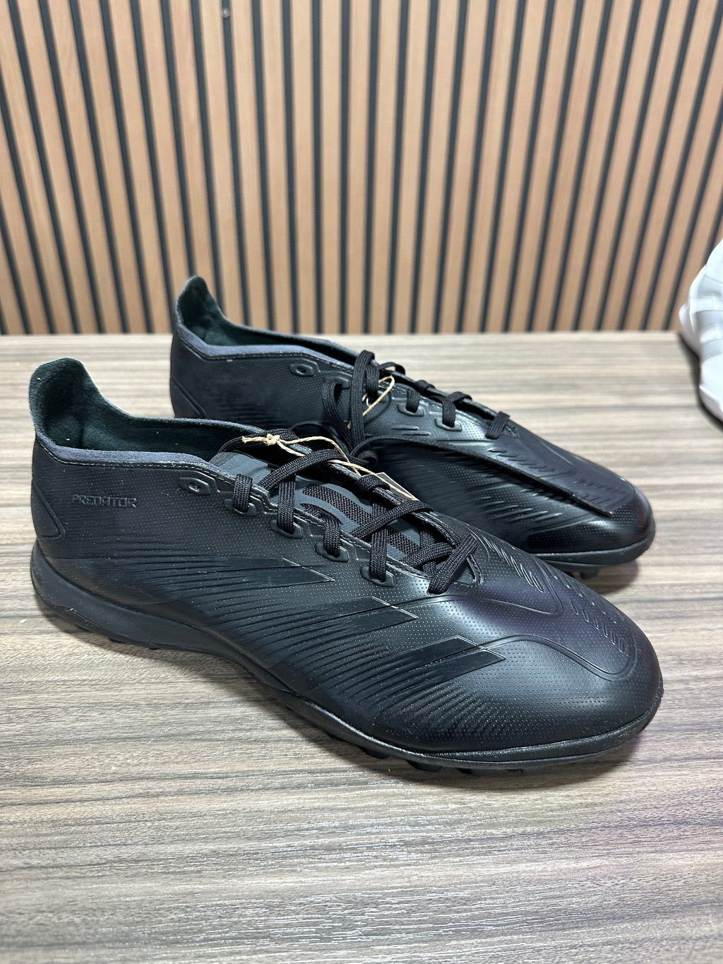 Adidas Predator League TF Sz 9