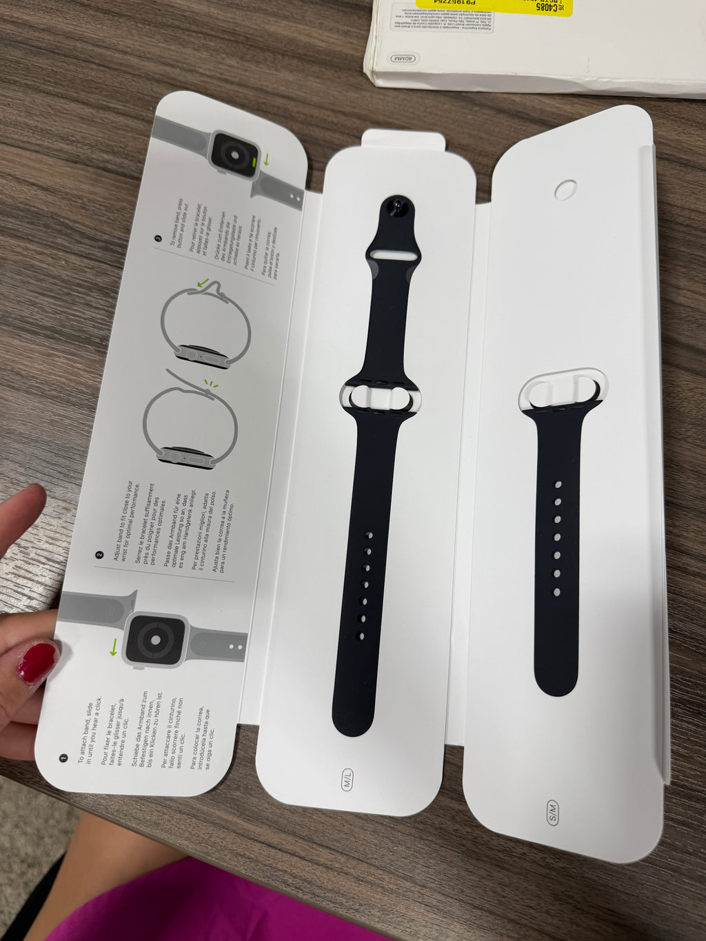 40 mm black apple watch sport band