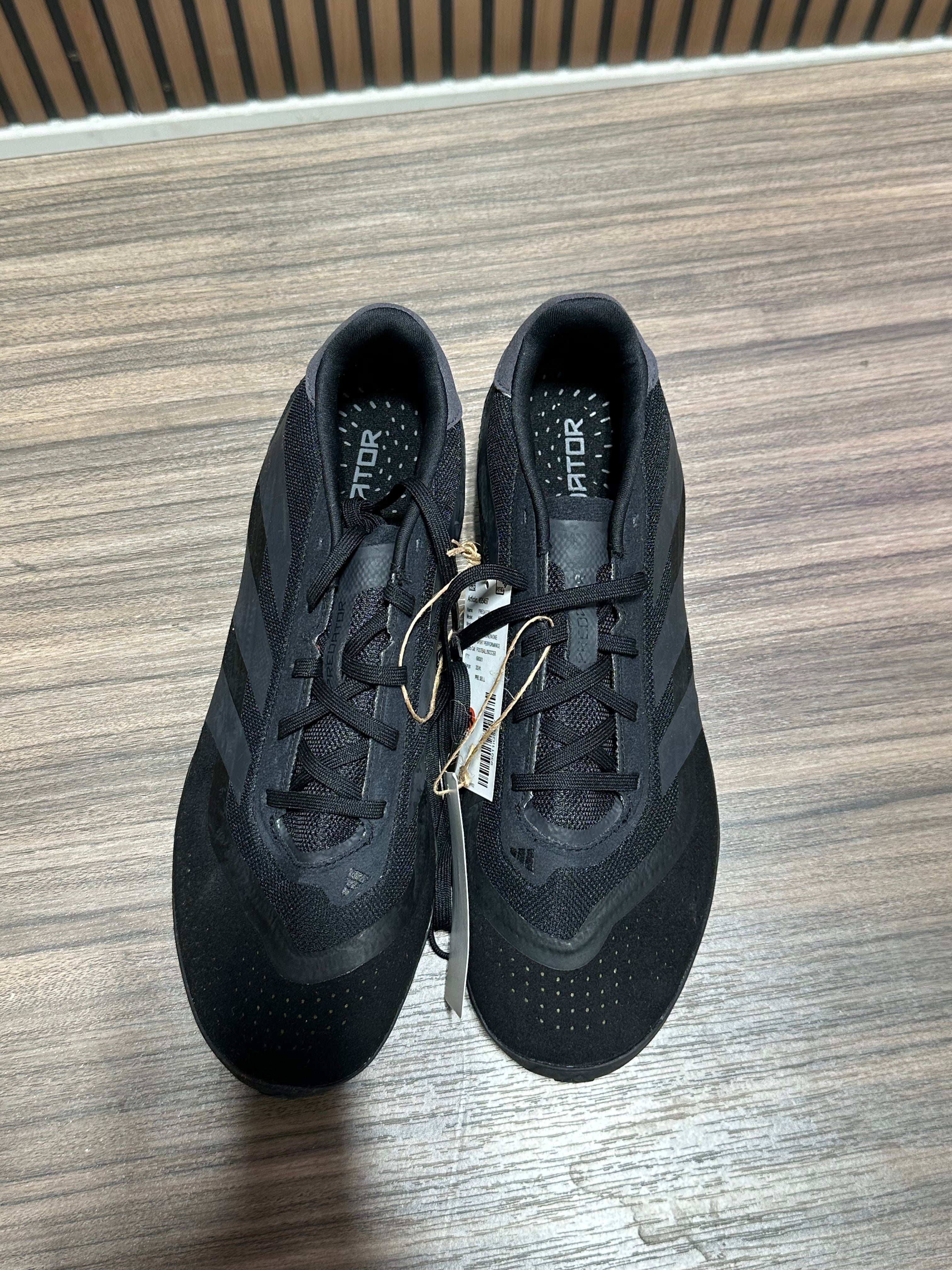 Adidas Predator League IN indoor soccer shoes sz 9