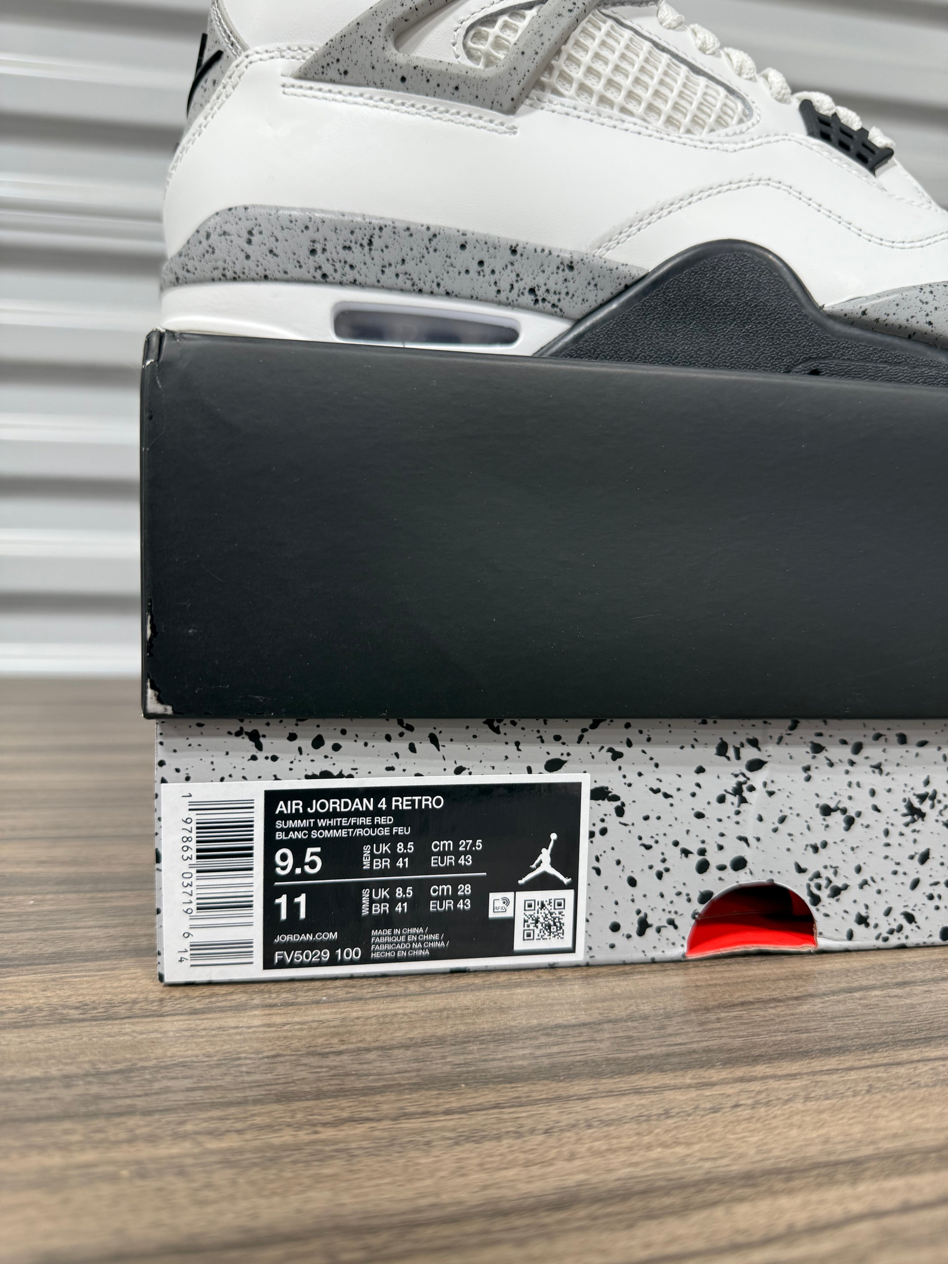 Jordan 4 White Cement Sz 9.5
