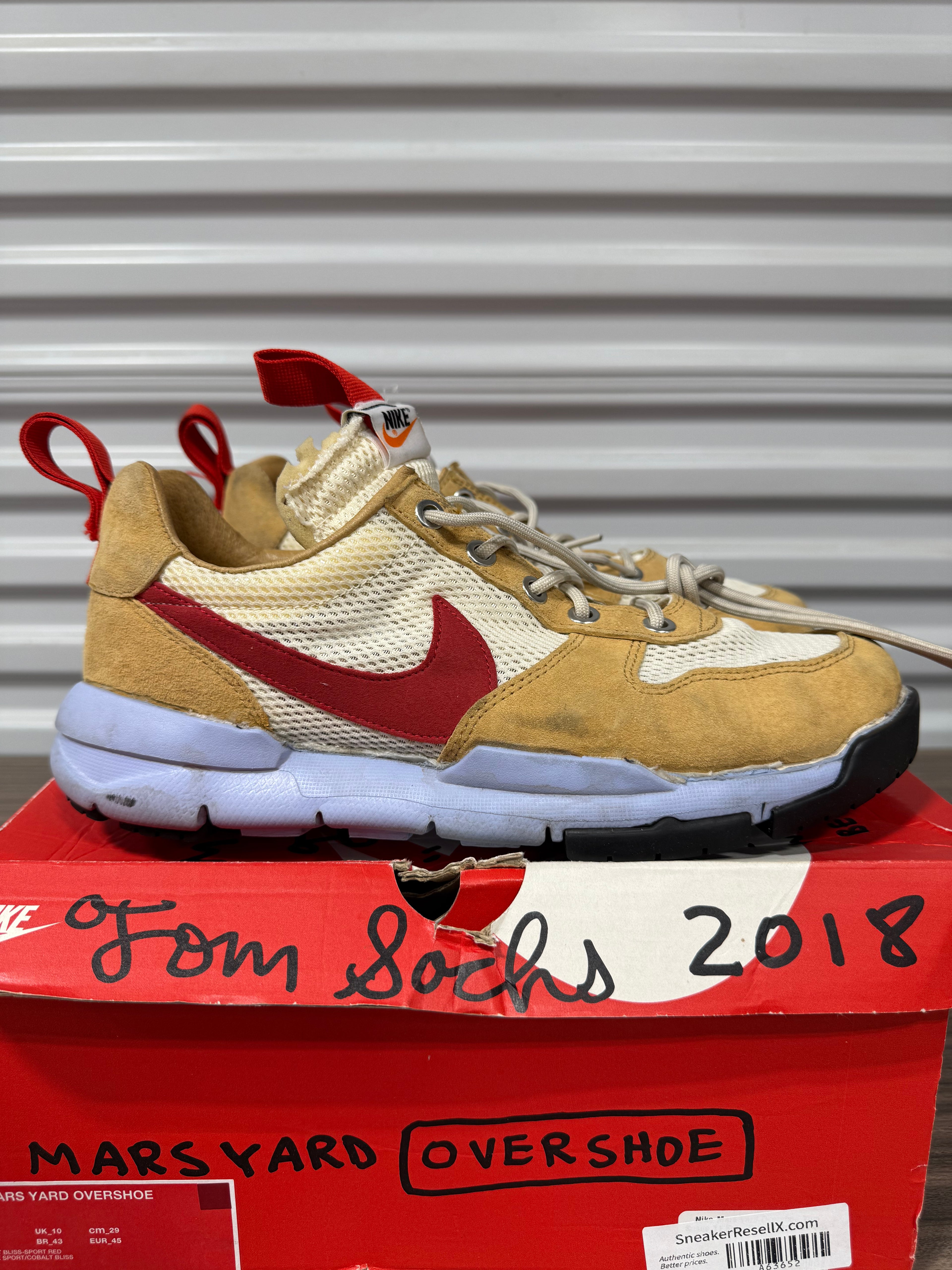 Nike Mars Yard Over Shoe Sz 11 Read Description