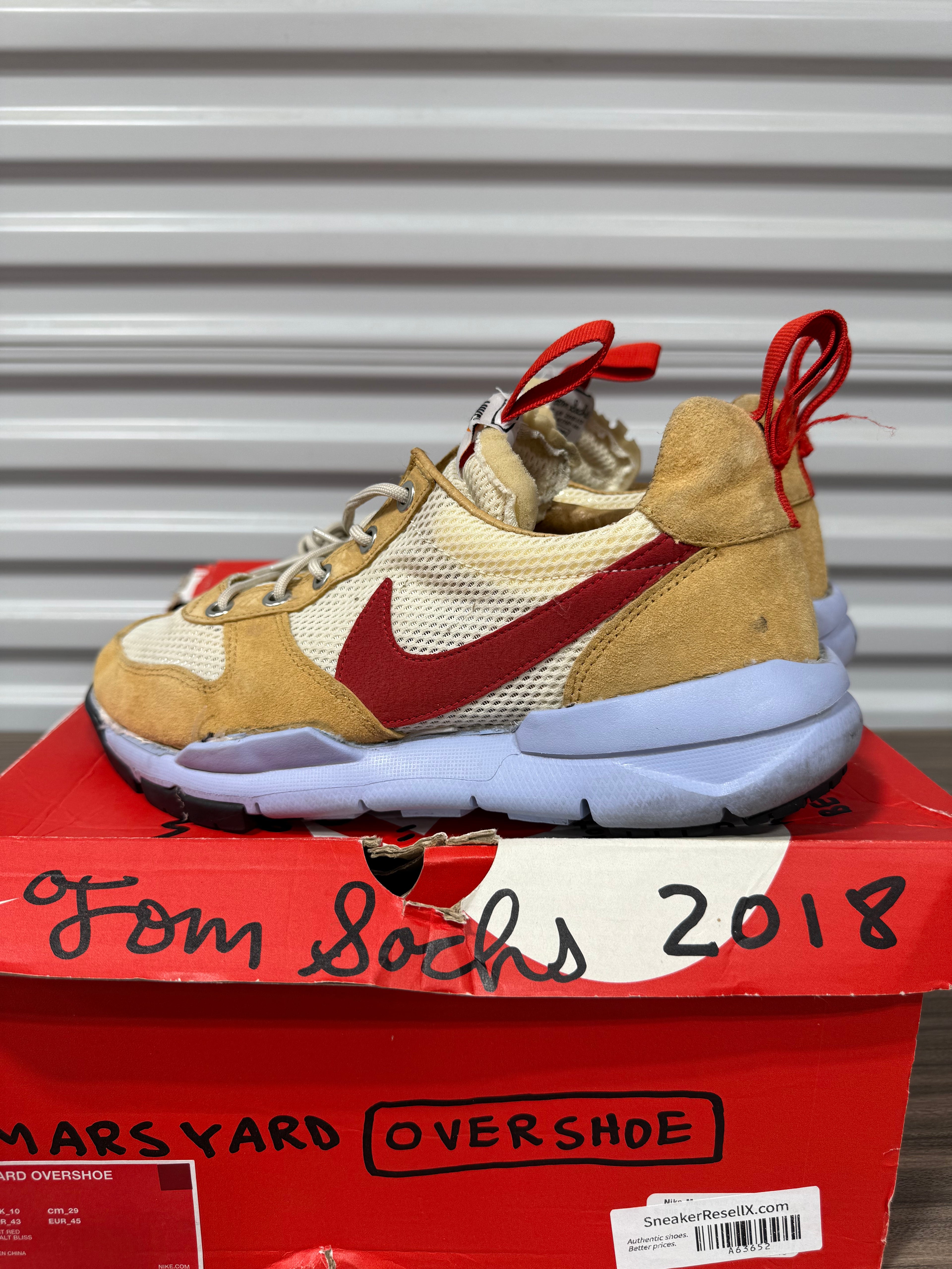 Nike Mars Yard Over Shoe Sz 11 Read Description