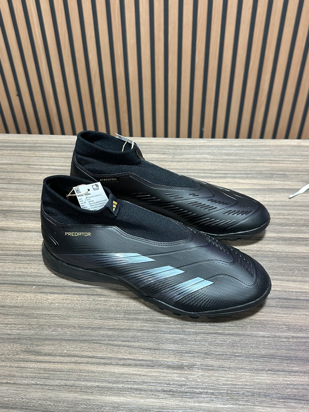 Adidas Predator League Laceless Turf sz 9