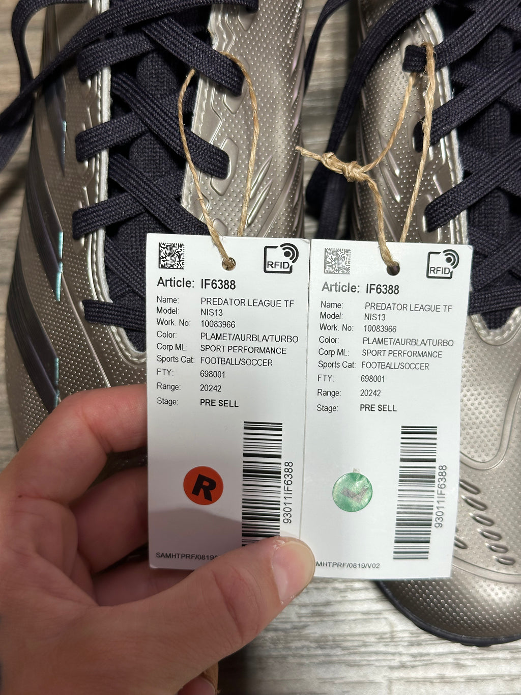 Adidas Predator League TF soccer shoes sz 9