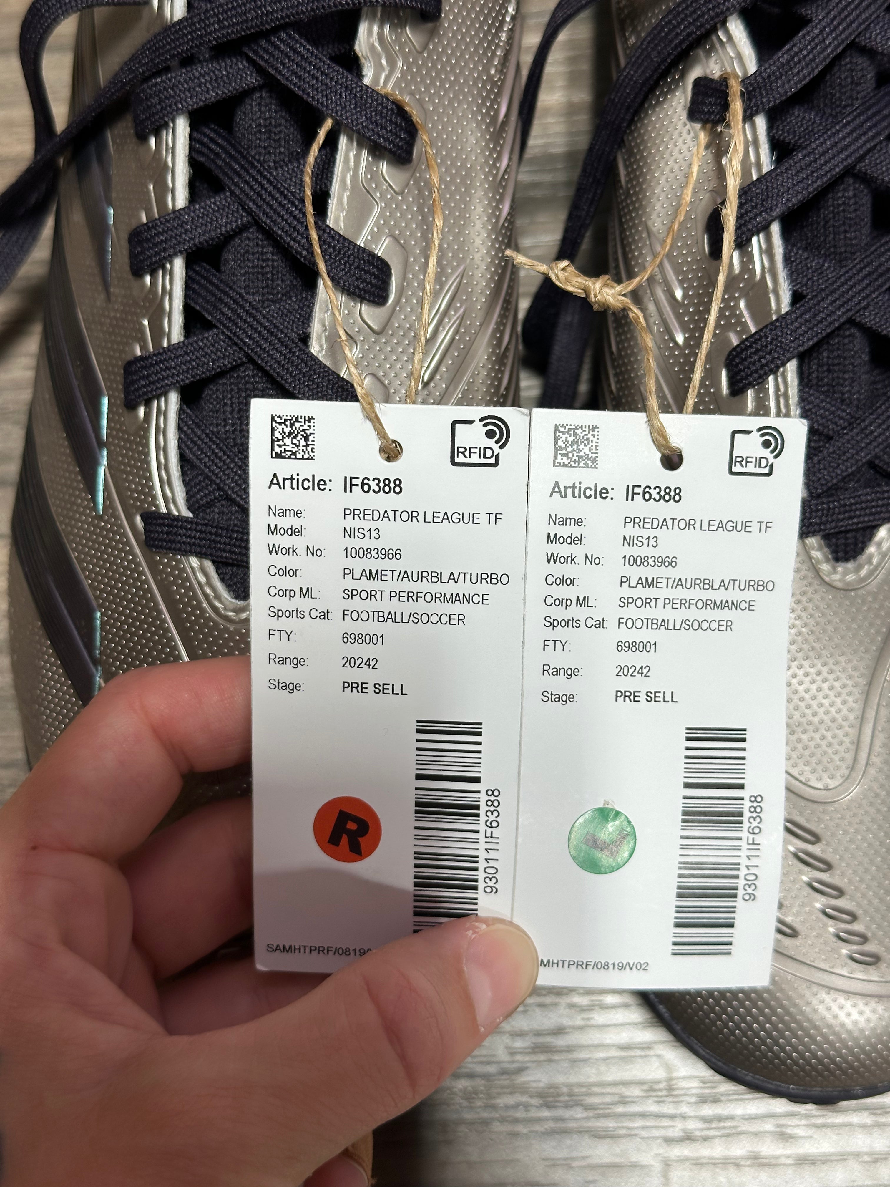 Adidas Predator League TF soccer shoes sz 9
