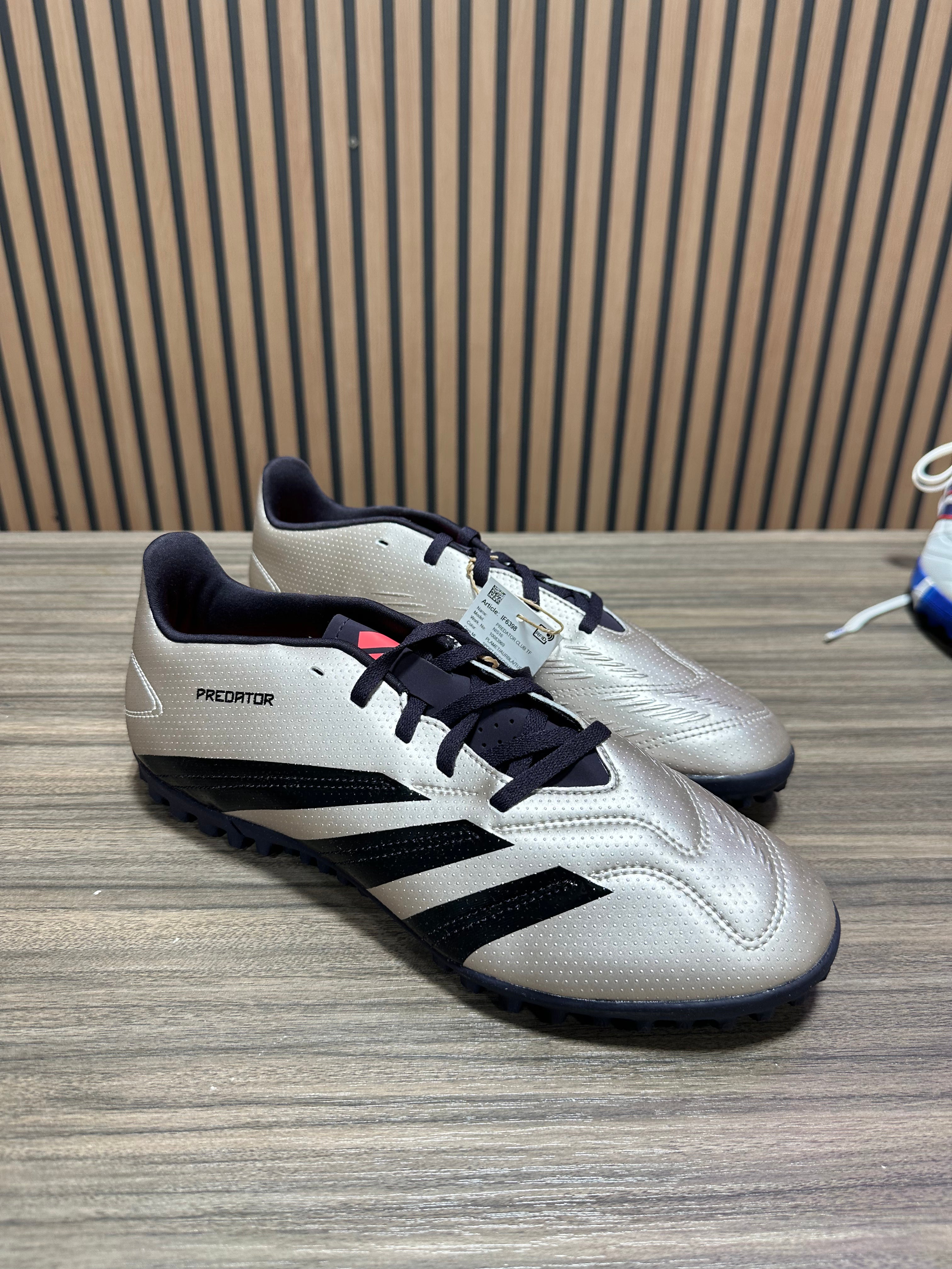 Adidas Predator Club TF Sz 9