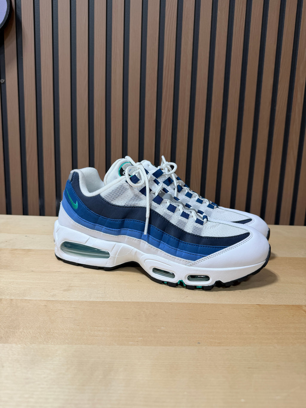 Nike Air Max 95 OG "Lake Blue and French Blue" men's sz 10.5