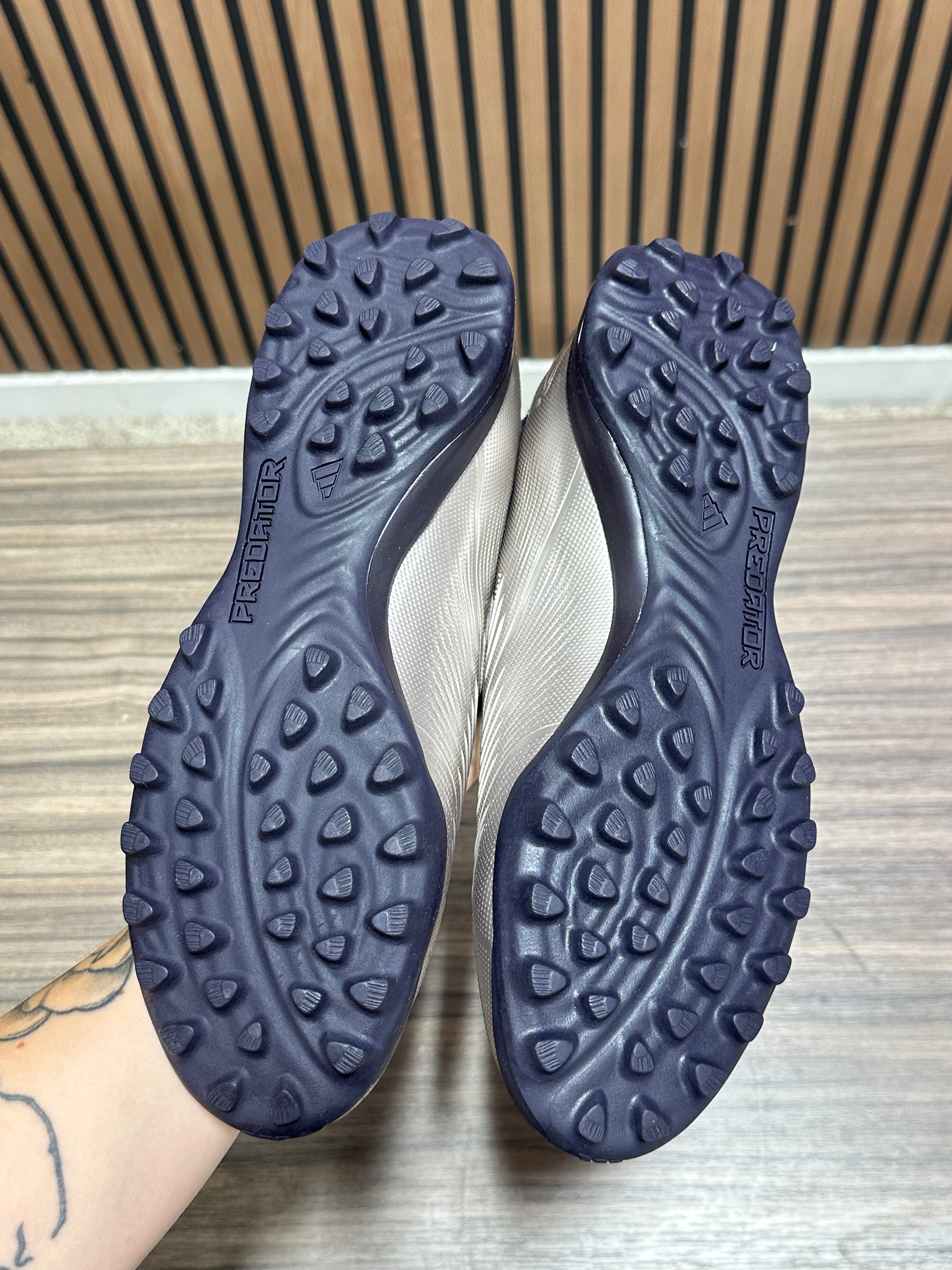 Adidas Predator League Laceless TF Sz 9