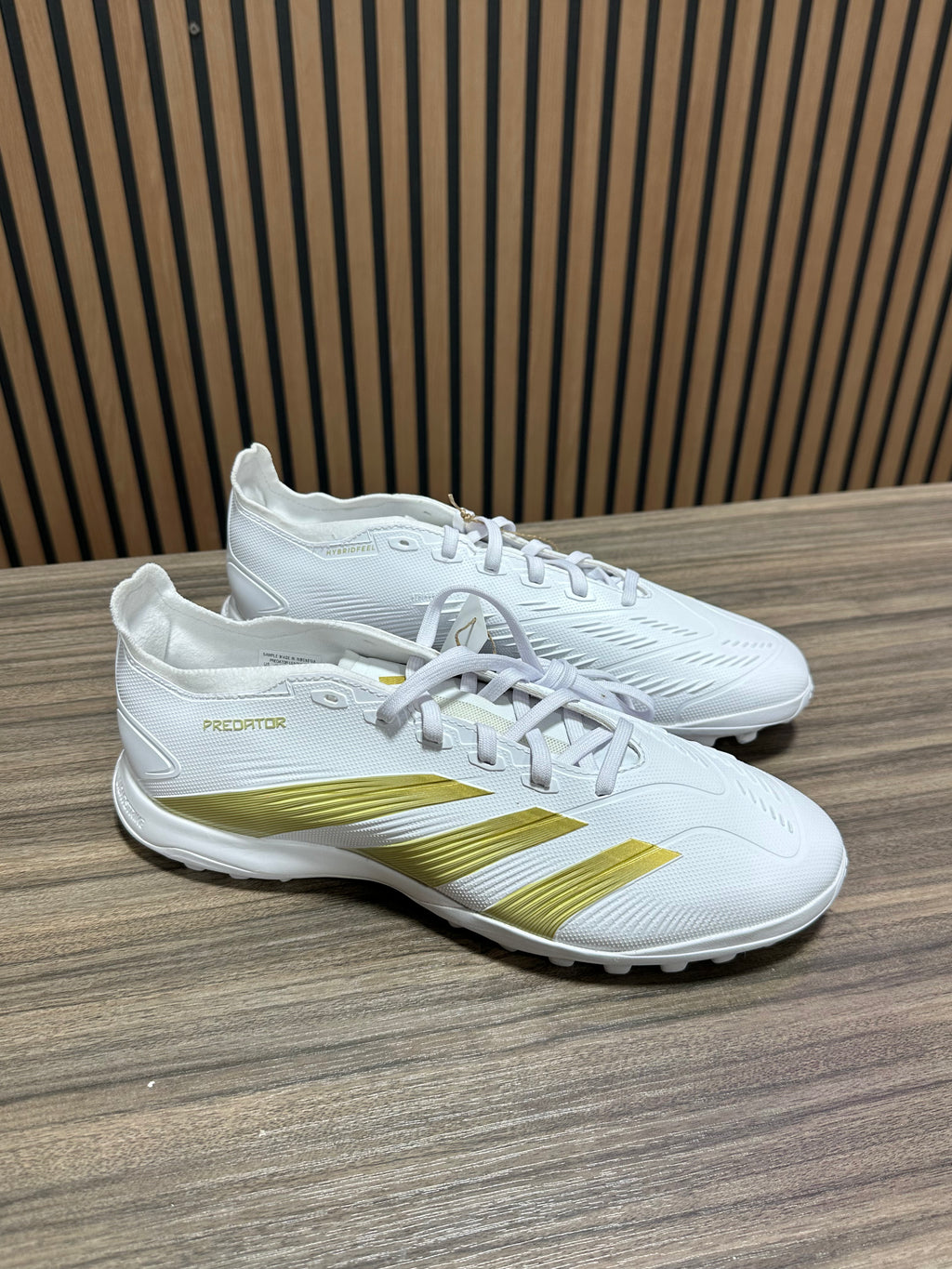 Adidas Predator League TF 'Day Spark Pack sz 9