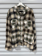 Load image into Gallery viewer, Richie Le Pocket Flannel Green/Black Sz M
