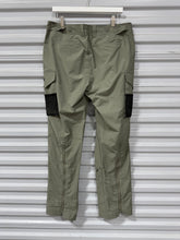 Load image into Gallery viewer, Richie Le Utility Pants Olive Sz L
