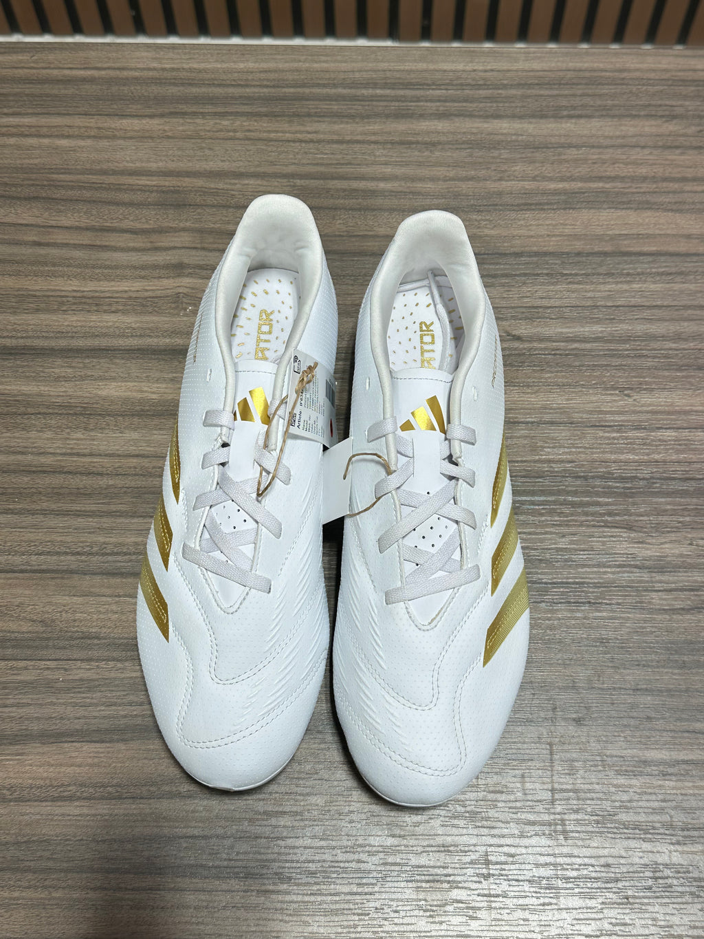Adidas Predator Club FxG soccer cleats sz 9