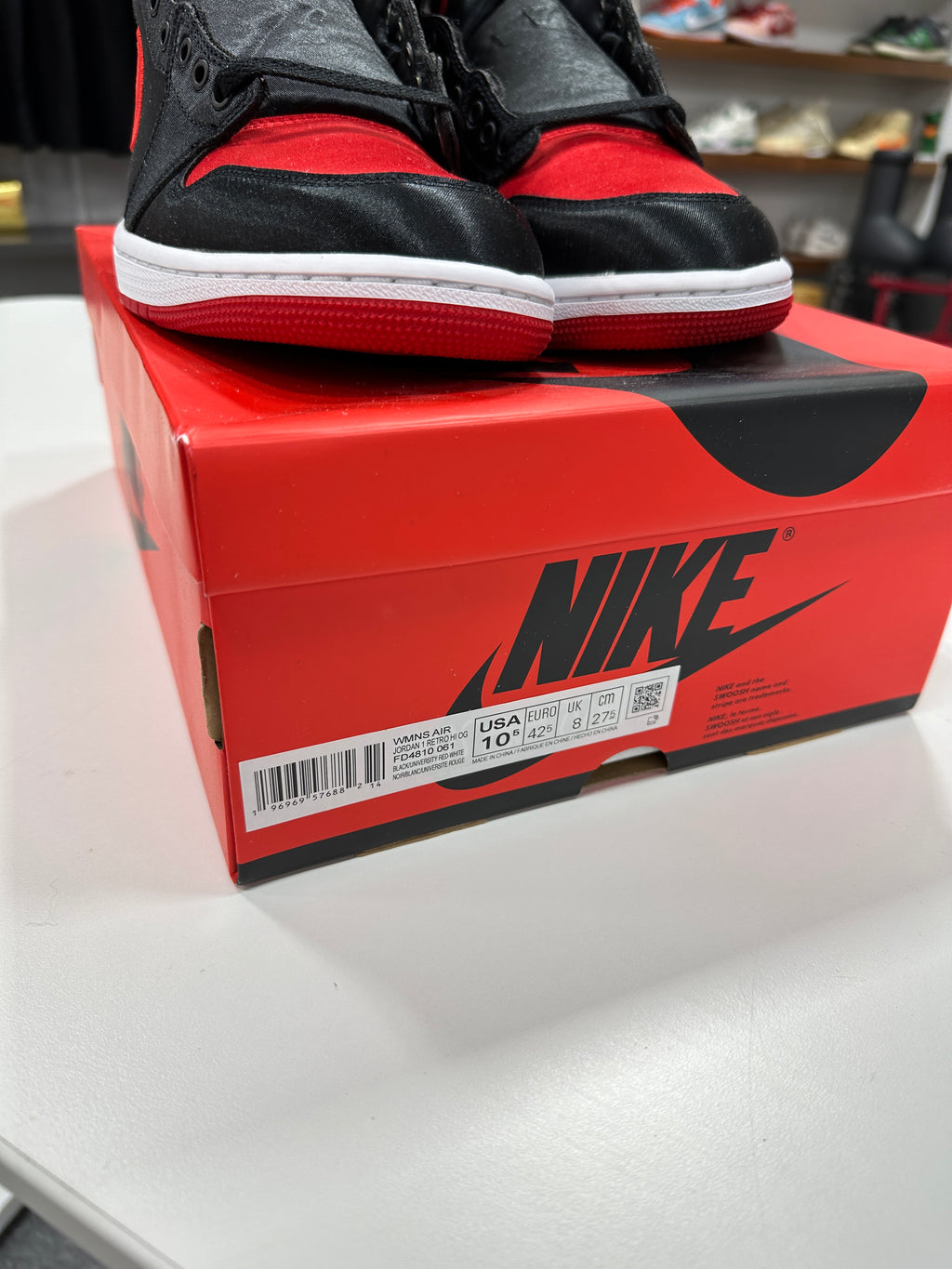 Jordan 1 Retro High OG Satin Bred sz M9/W10.5