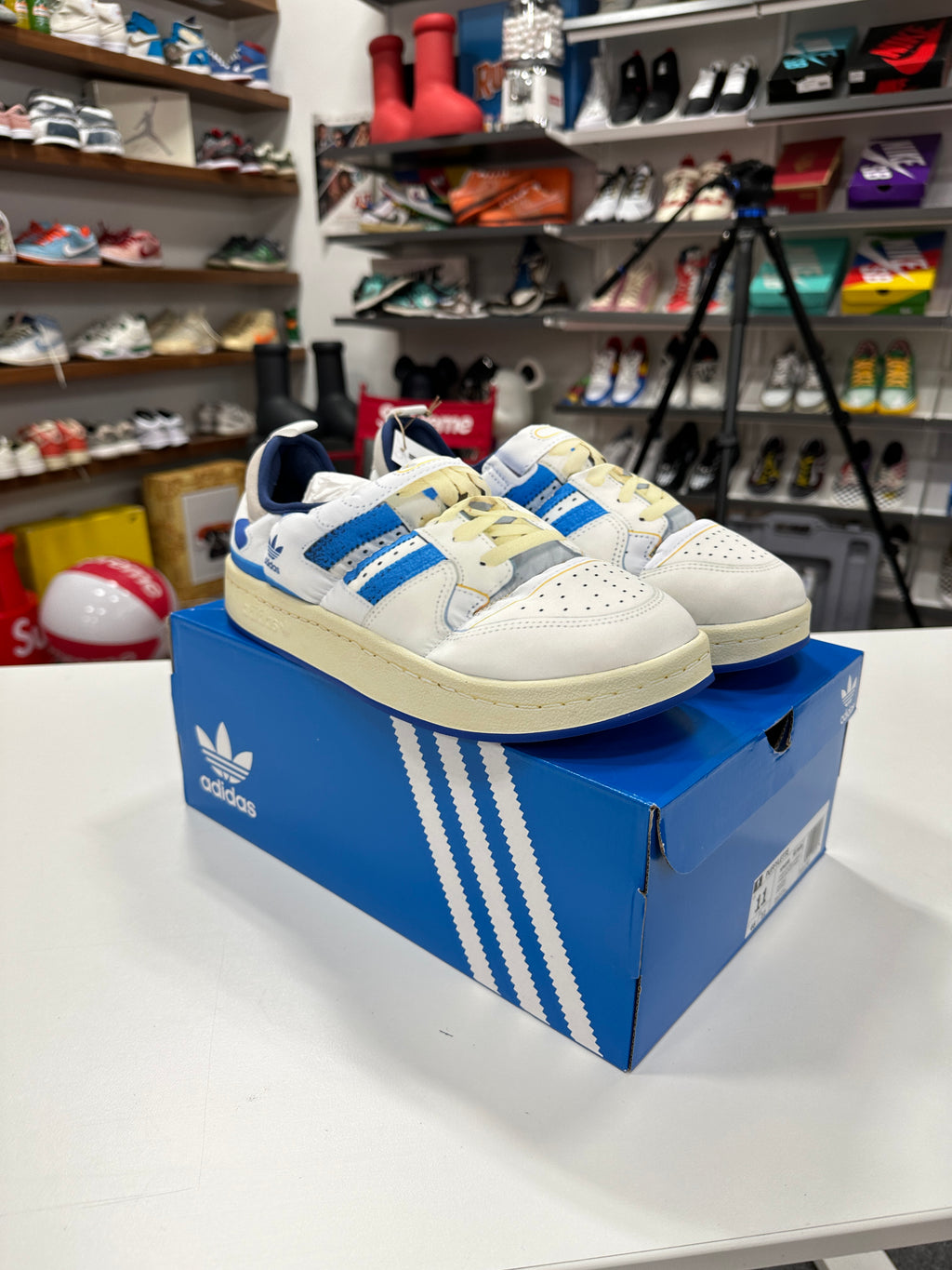 Adidas Puffylette Sz 11