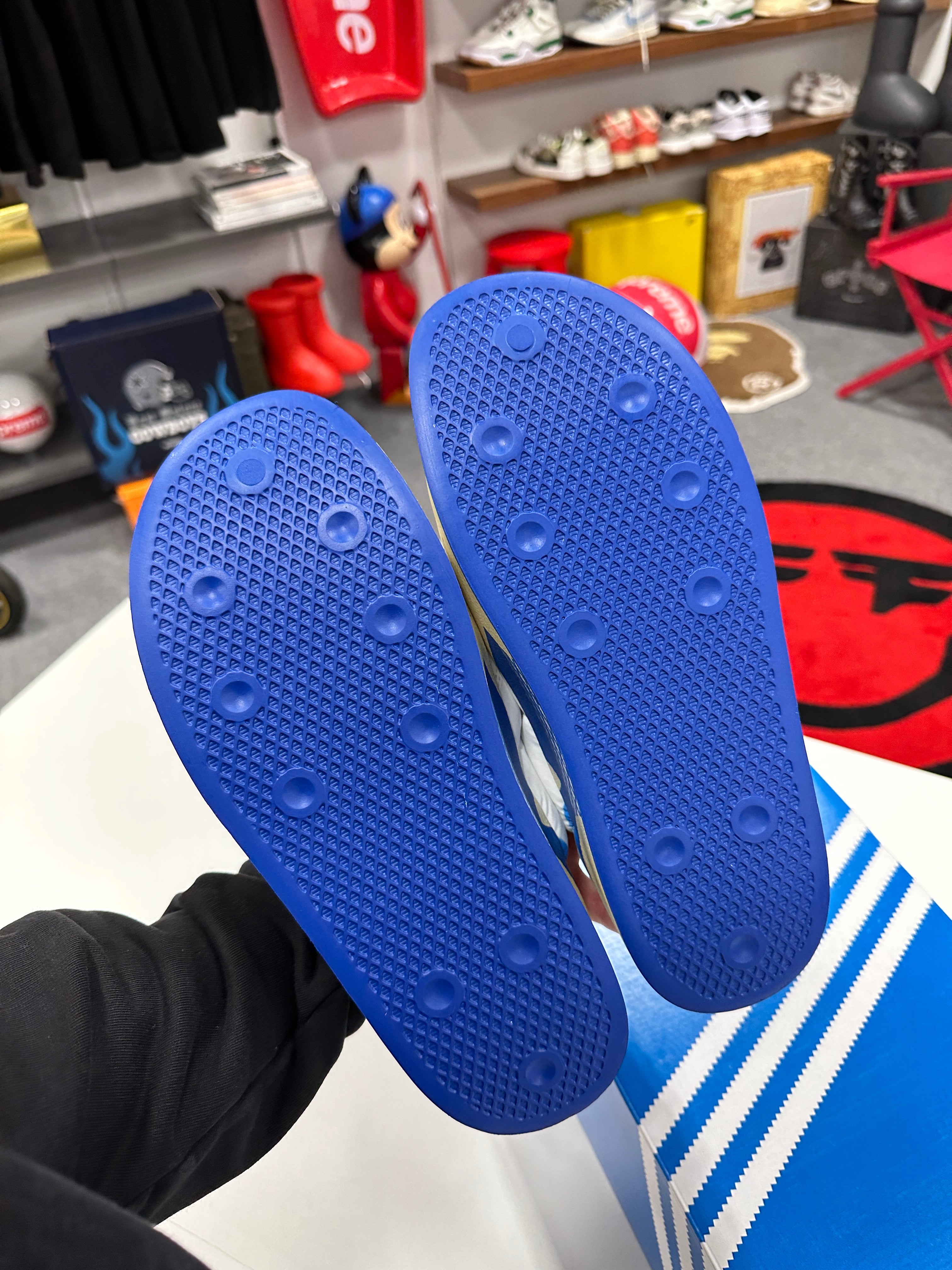 Adidas Puffylette Sz 11