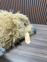 Load image into Gallery viewer, uoozii 20" | 4 Pounds Highland Cow Weighted Stuffed Animals
