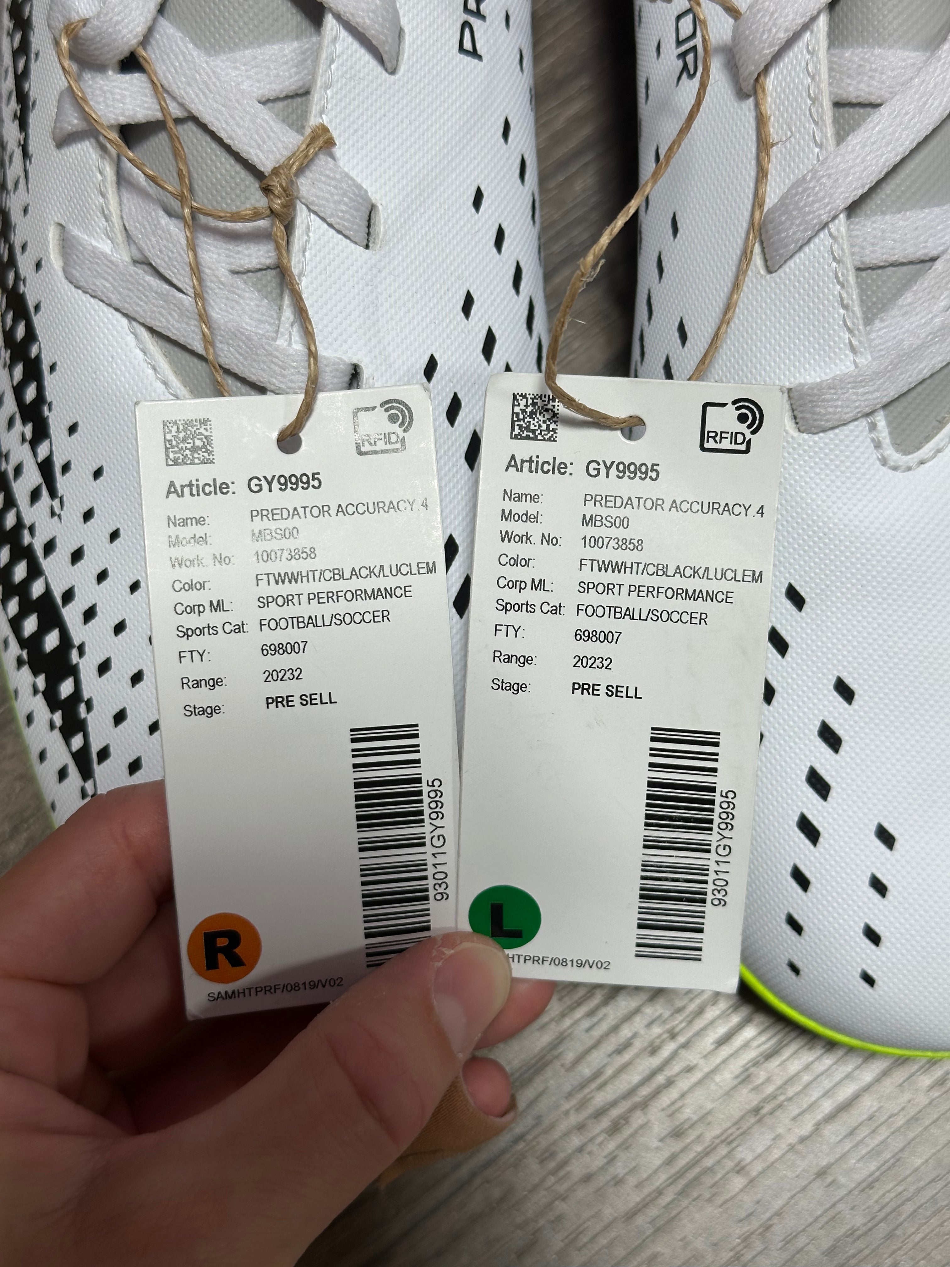 Adidas Predator Accuracy.4 Turf soccer shoes sz 9