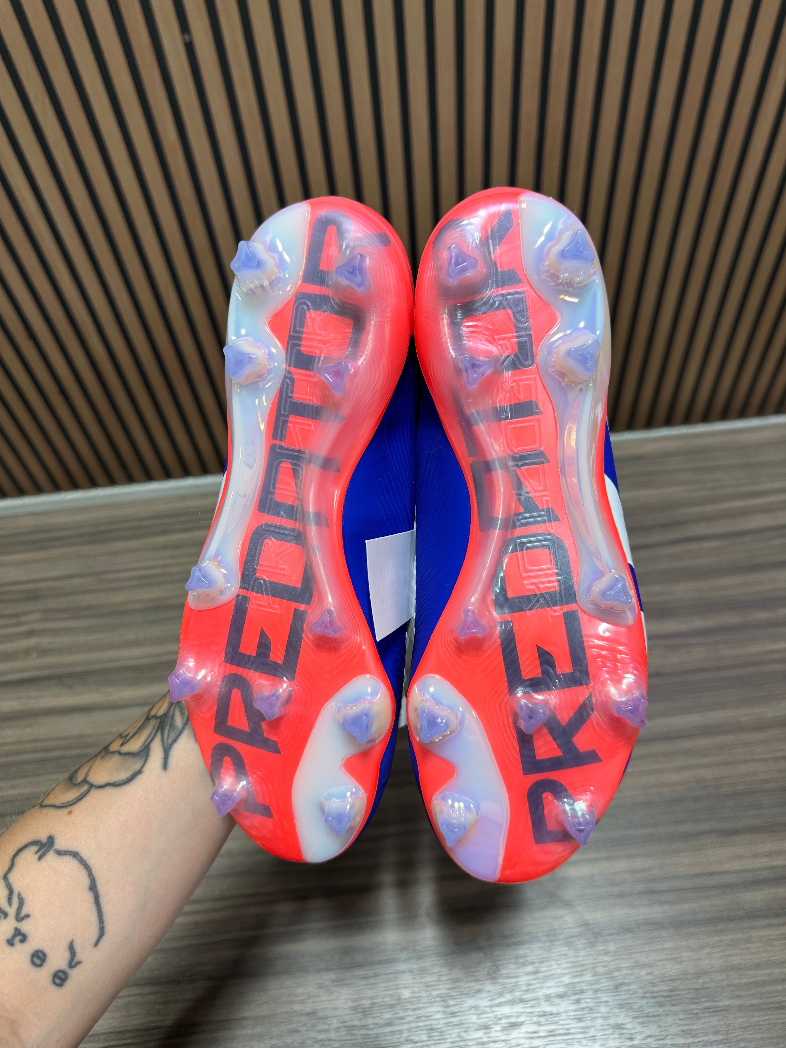 Adidas Predator Elite FG soccer cleats Sz 9