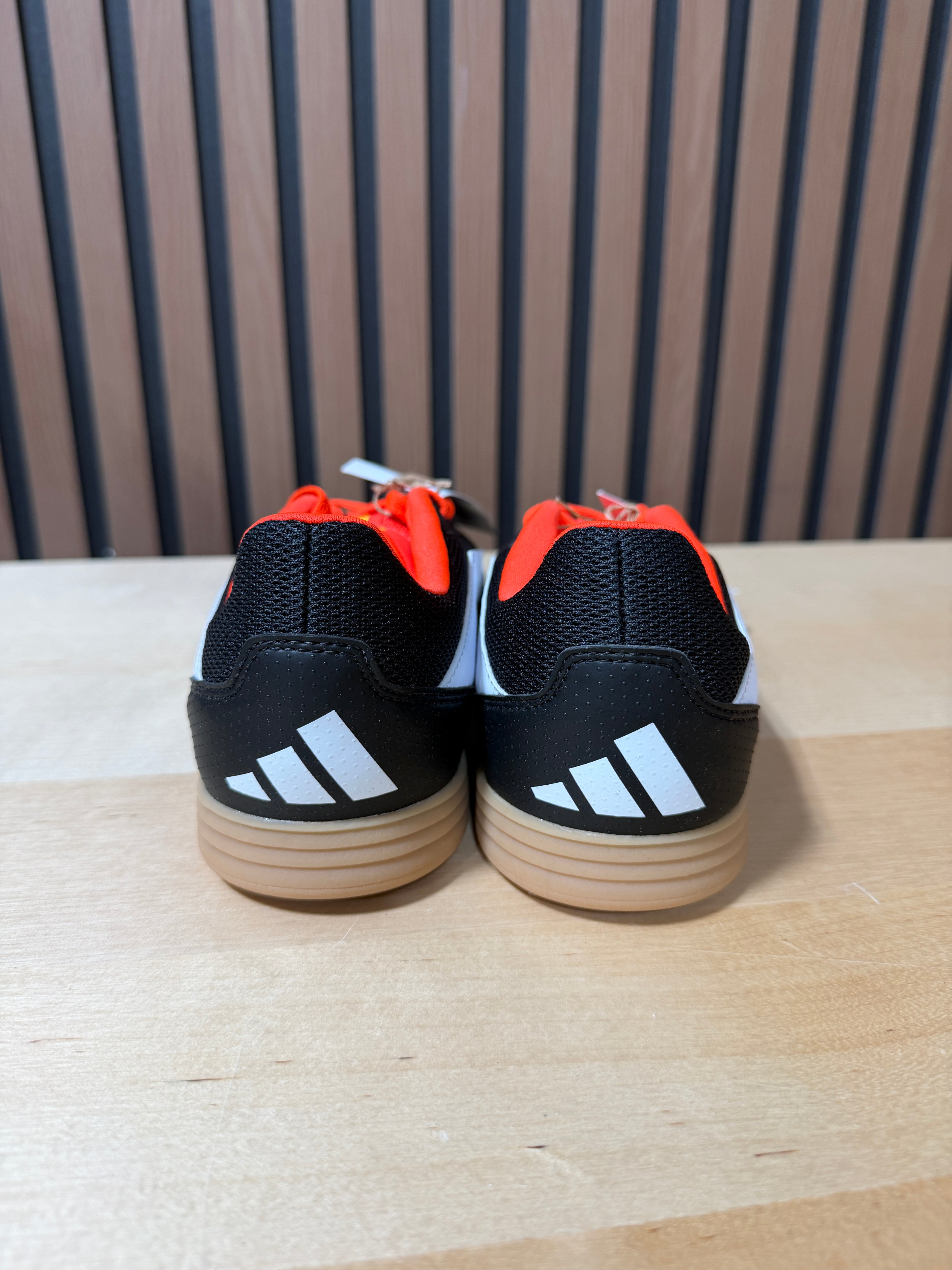 Adidas Predator Club Indoor Sala junior Soccer Shoes sz 3.5