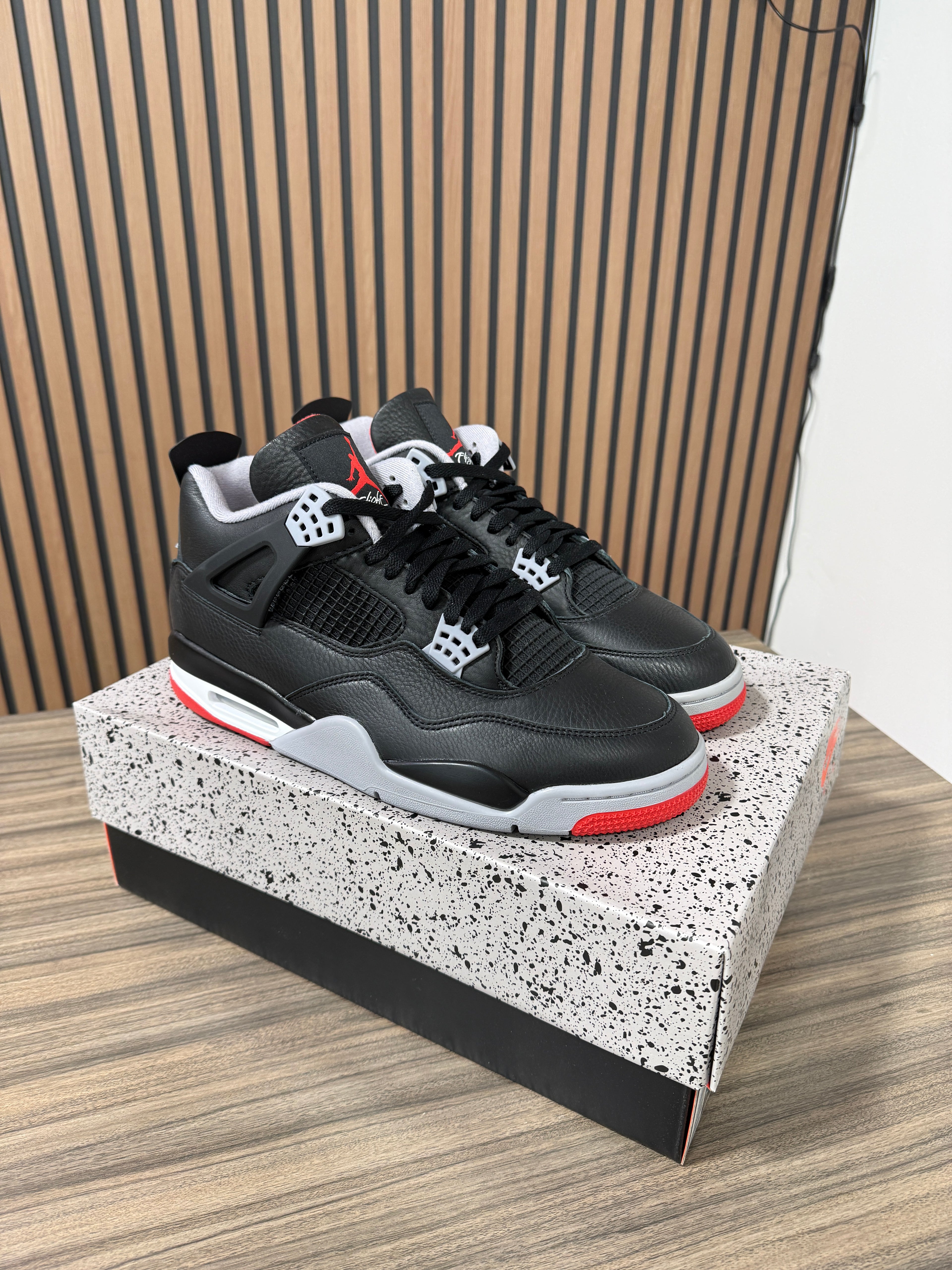 Air Jordan 4 Retro 'Bred Reimagined' Sz 12