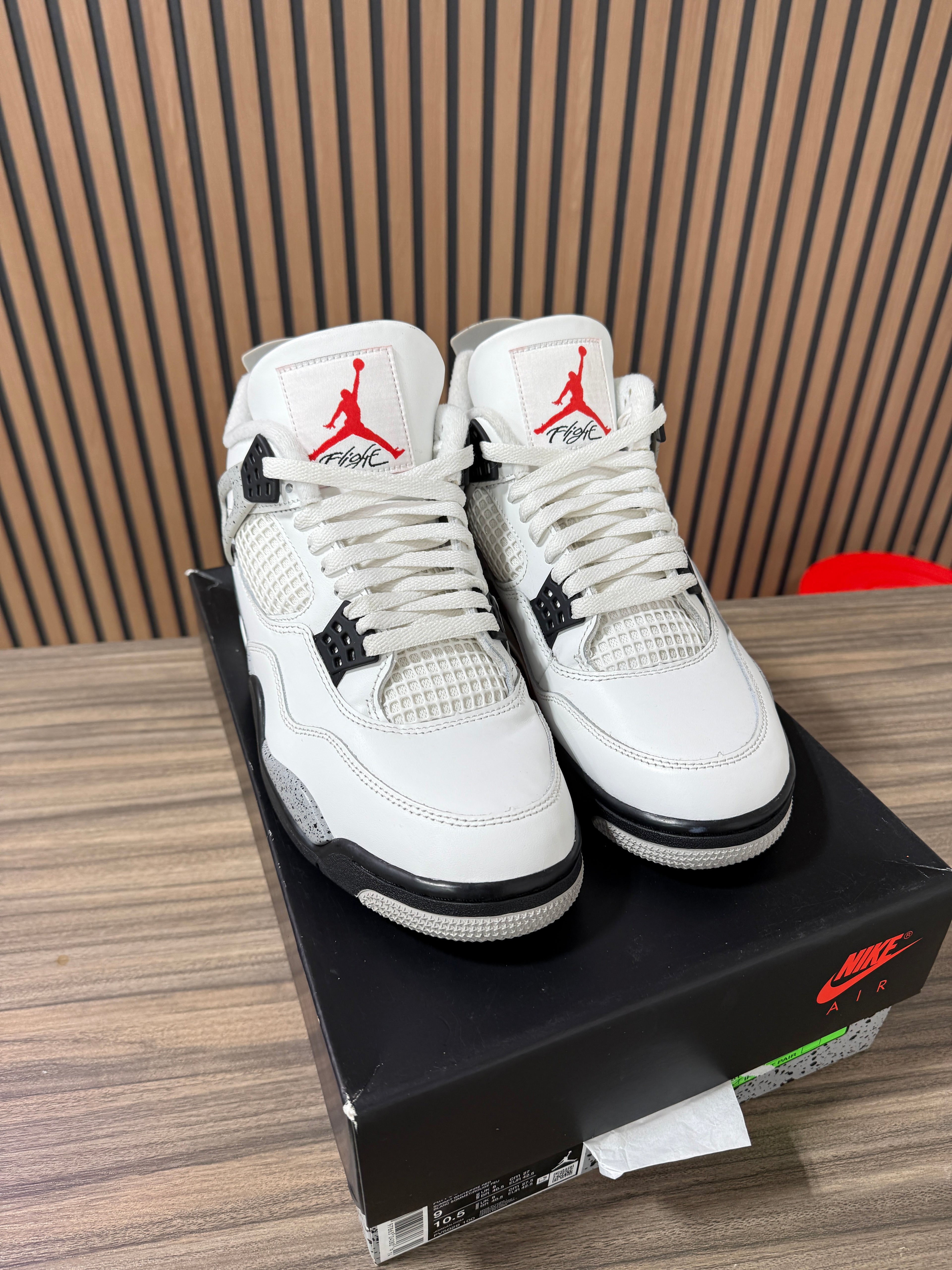 Air Jordan 4 Retro OG 'White Cement' 2025 Sz 9
