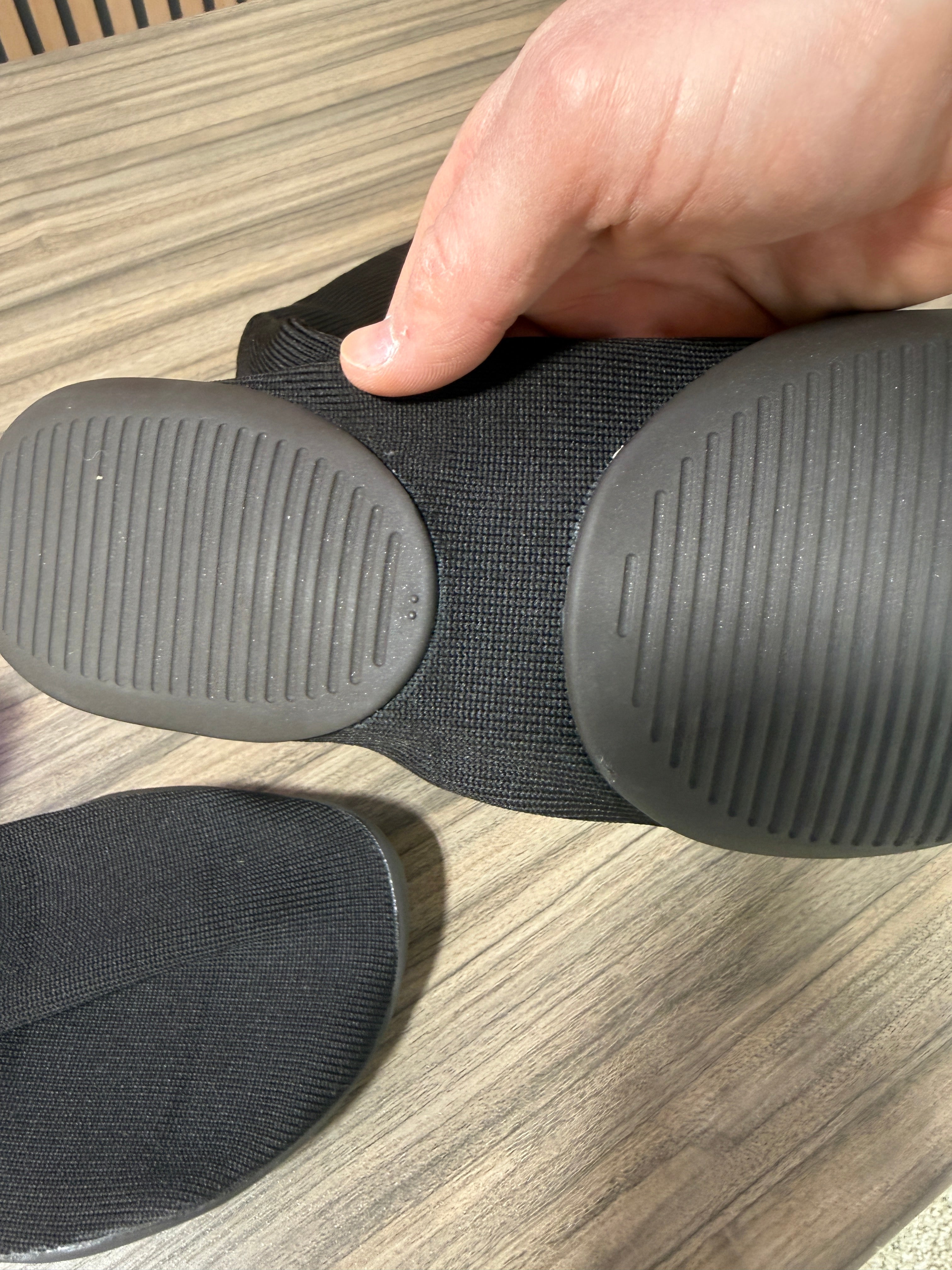 YZY Pod 'Black' Sz 2