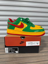 Load image into Gallery viewer, Nike Air Force 1 Low Lil Yachty Concrete Boys Lucky Green Sz 10.5
