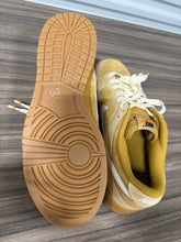 Load image into Gallery viewer, Nike Dunk Low Waffle Sz 11 No Box
