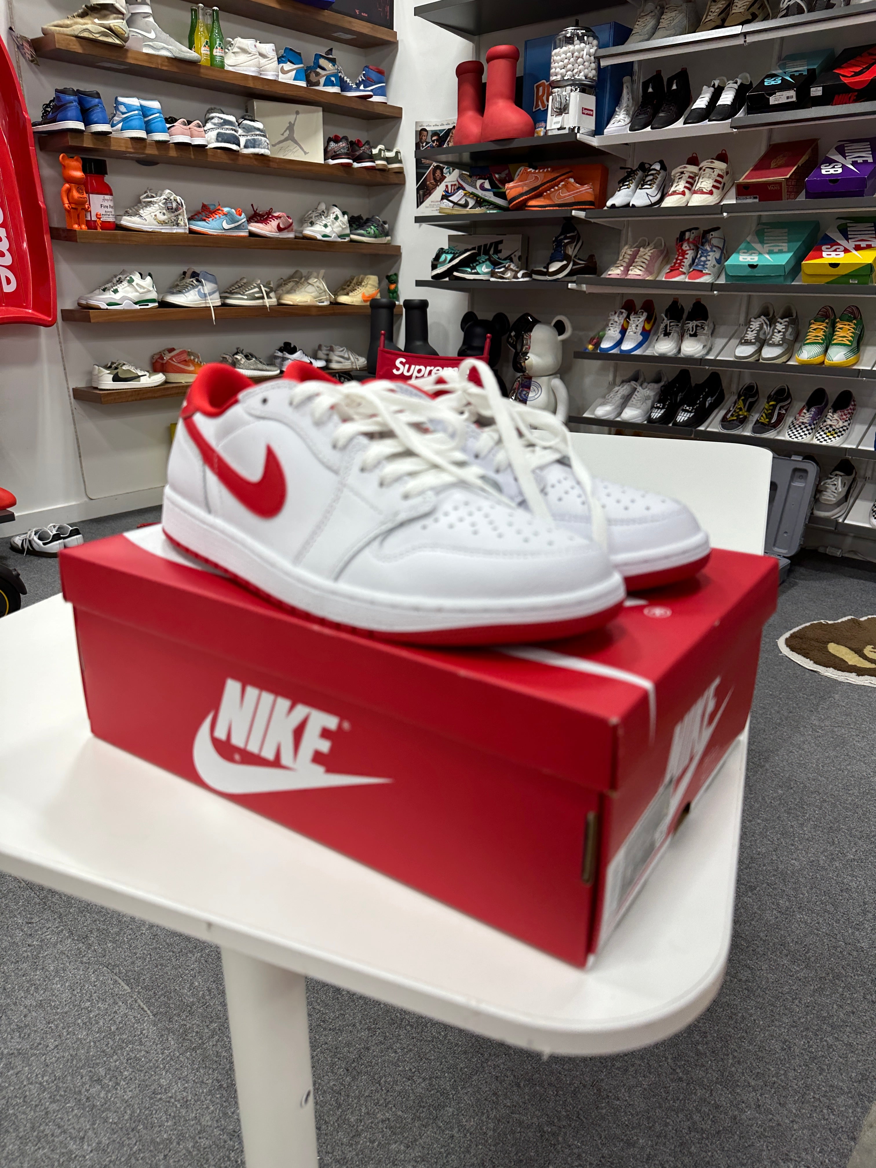 Jordan 1 Red/White Sz 11