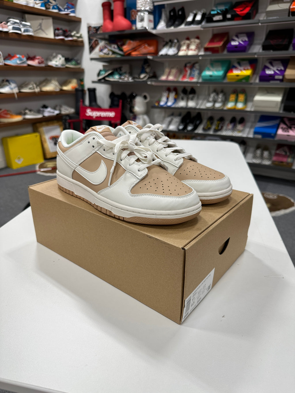 Nike Dunk Low Tan/White sz 9.5M 11W