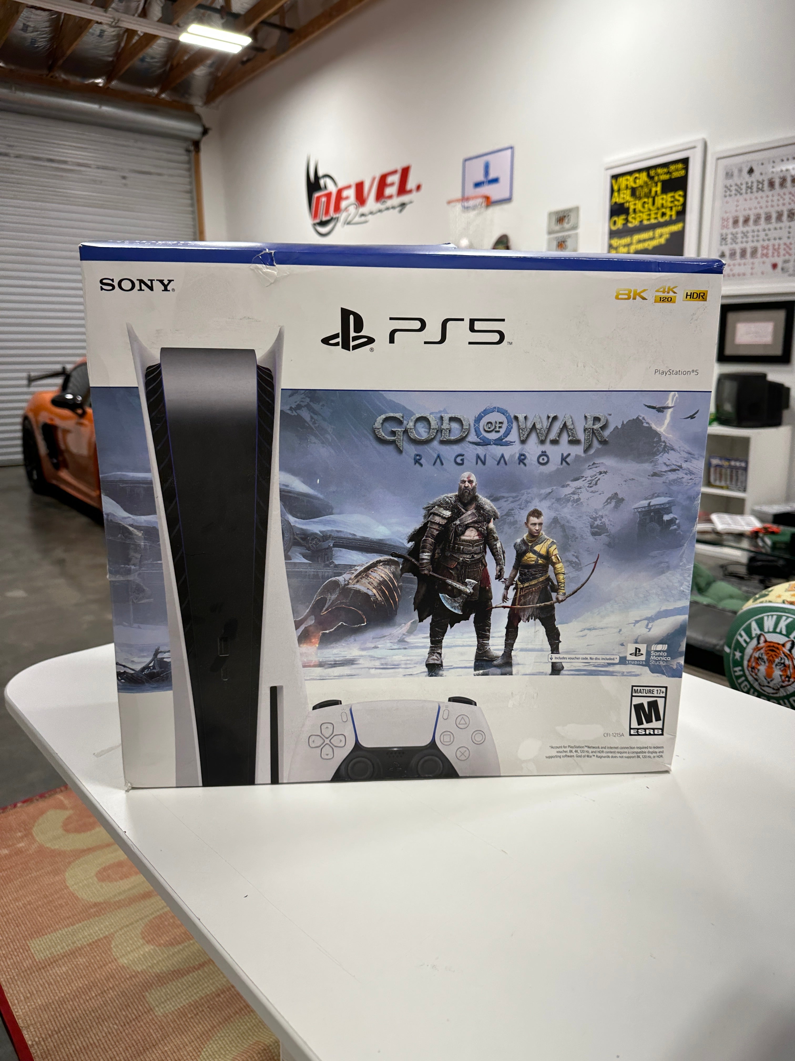 Playstation 5 GOW Ragnarok Console