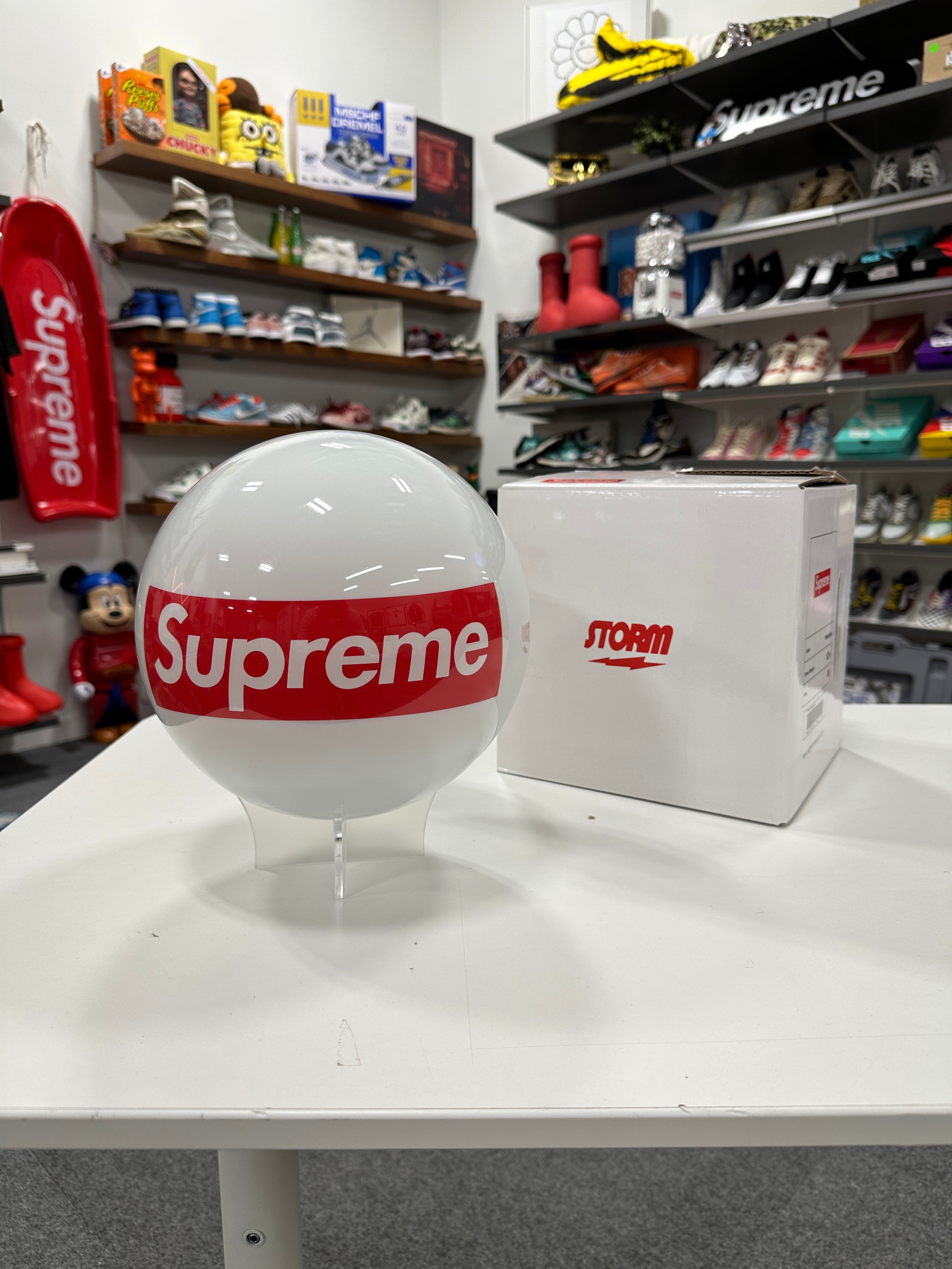 Supreme Storm Bowling Ball White Sz M