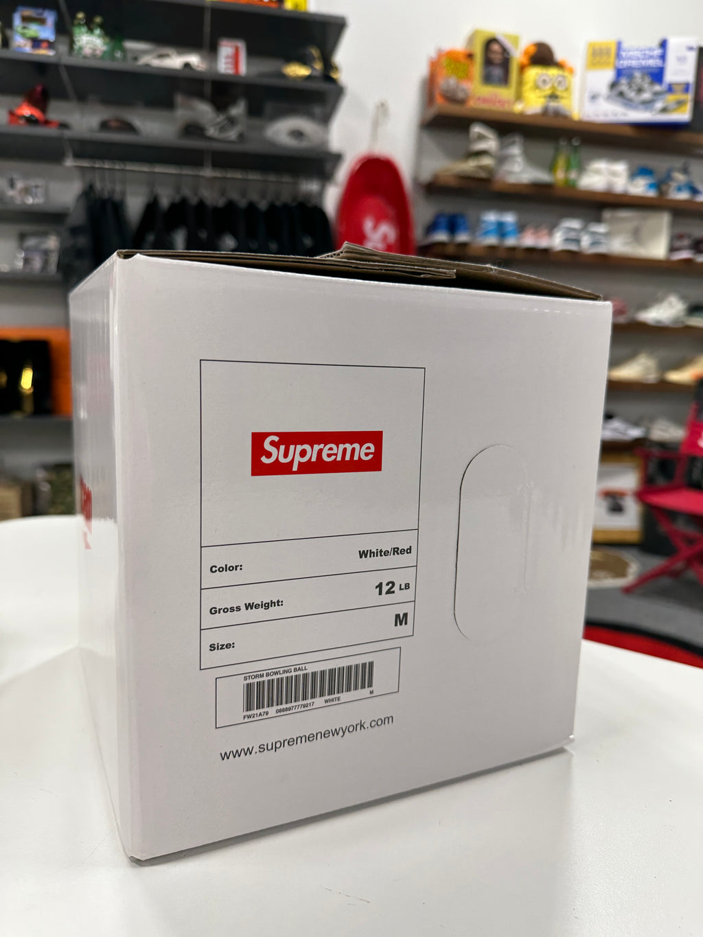 Supreme Storm Bowling Ball White Sz M