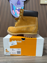 Load image into Gallery viewer, Timberland Boots Sz 11
