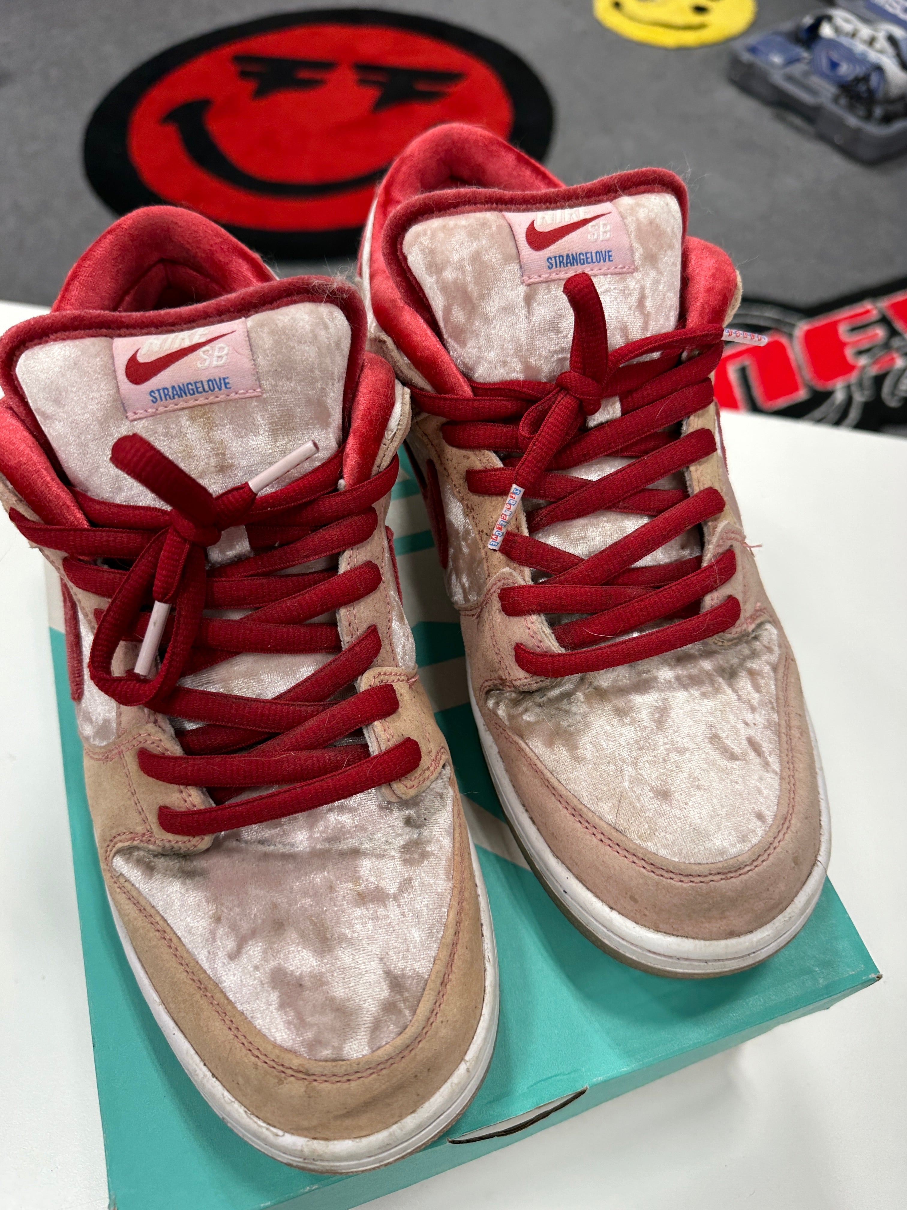 Nike SB Dunk Low StrangeLove Skateboards Sz 11.5