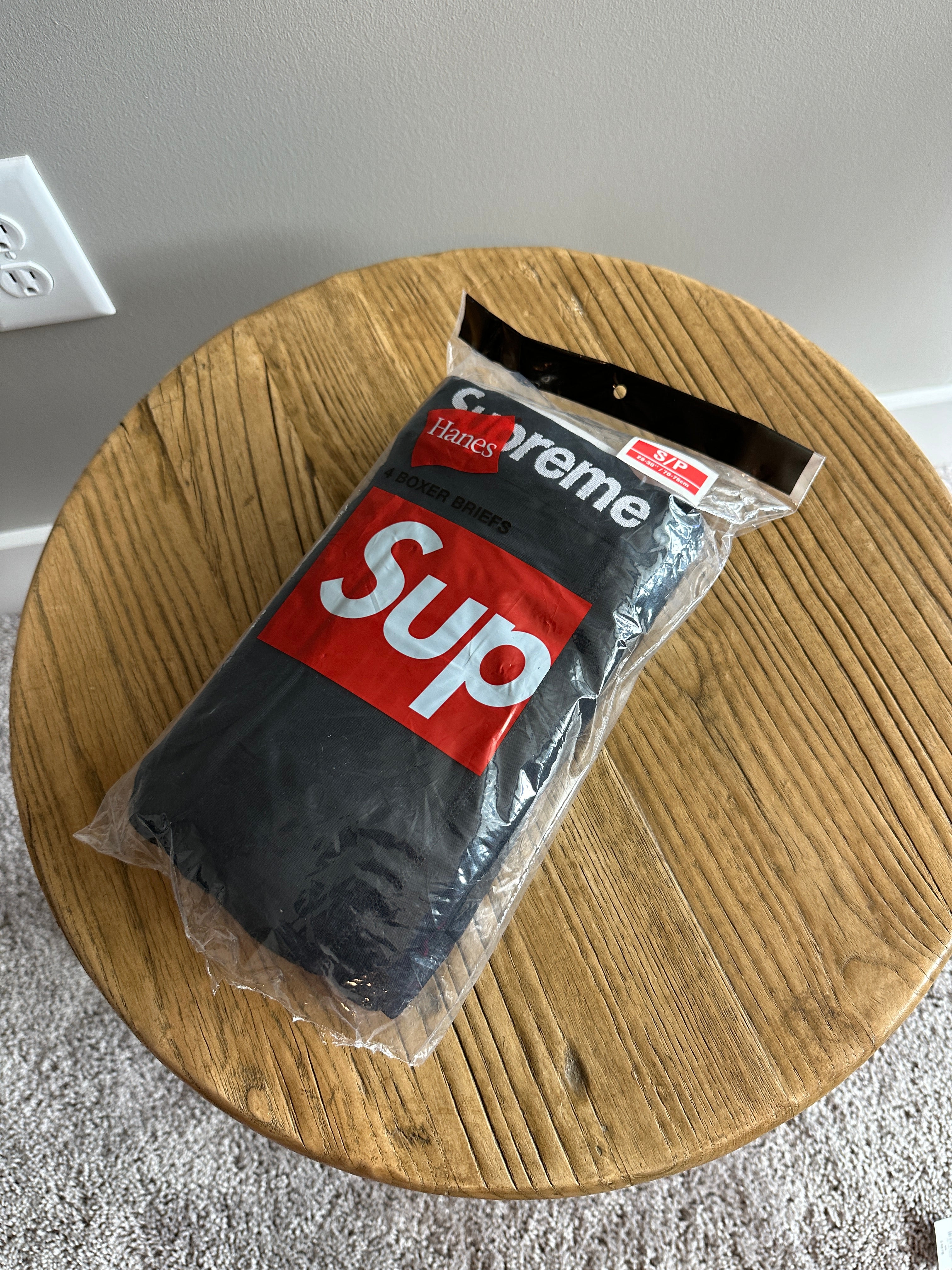 Supreme Boxers Sz S