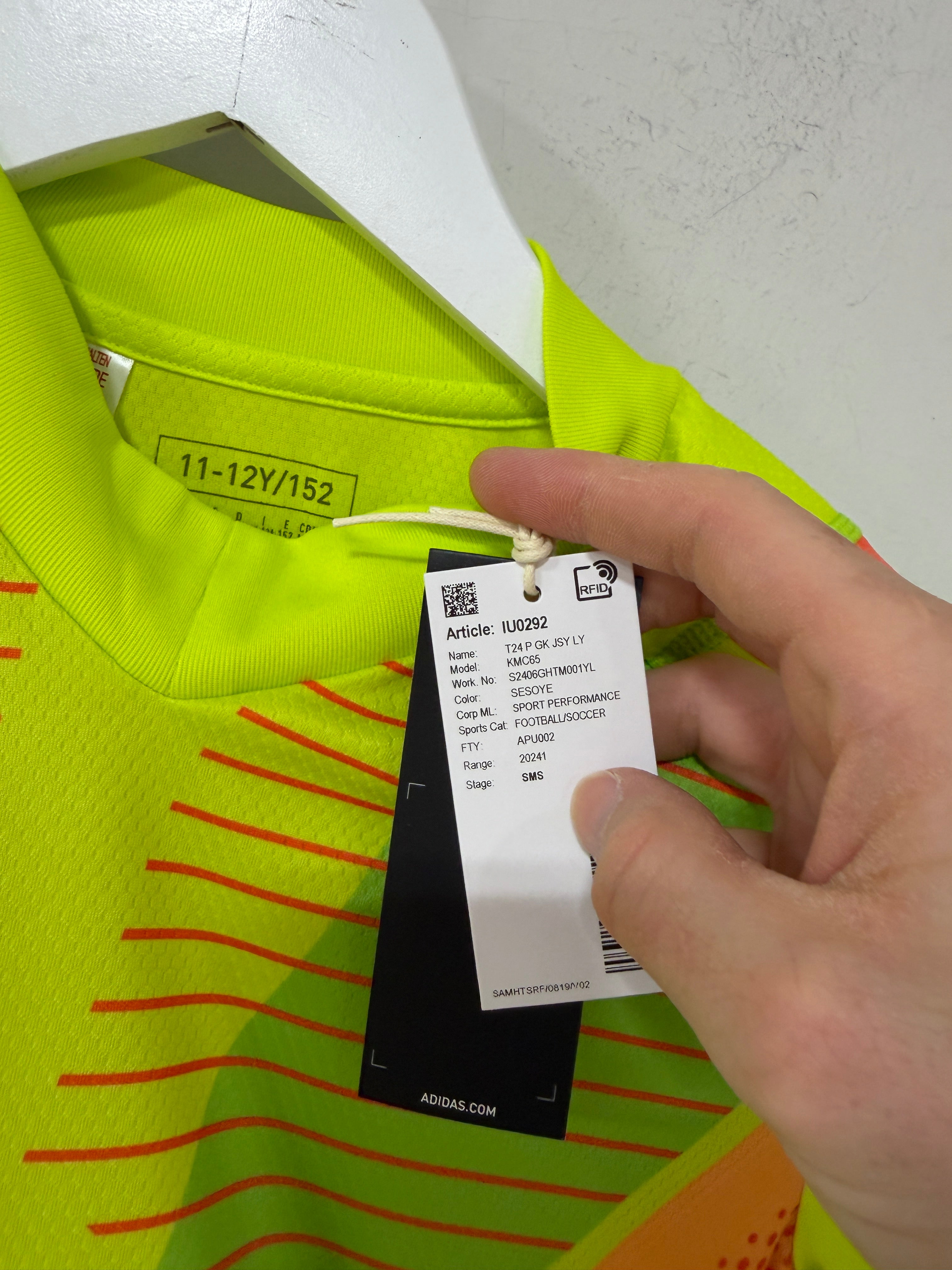Adidas Tiro 24 Pro Goalkeeper Jersey Youth