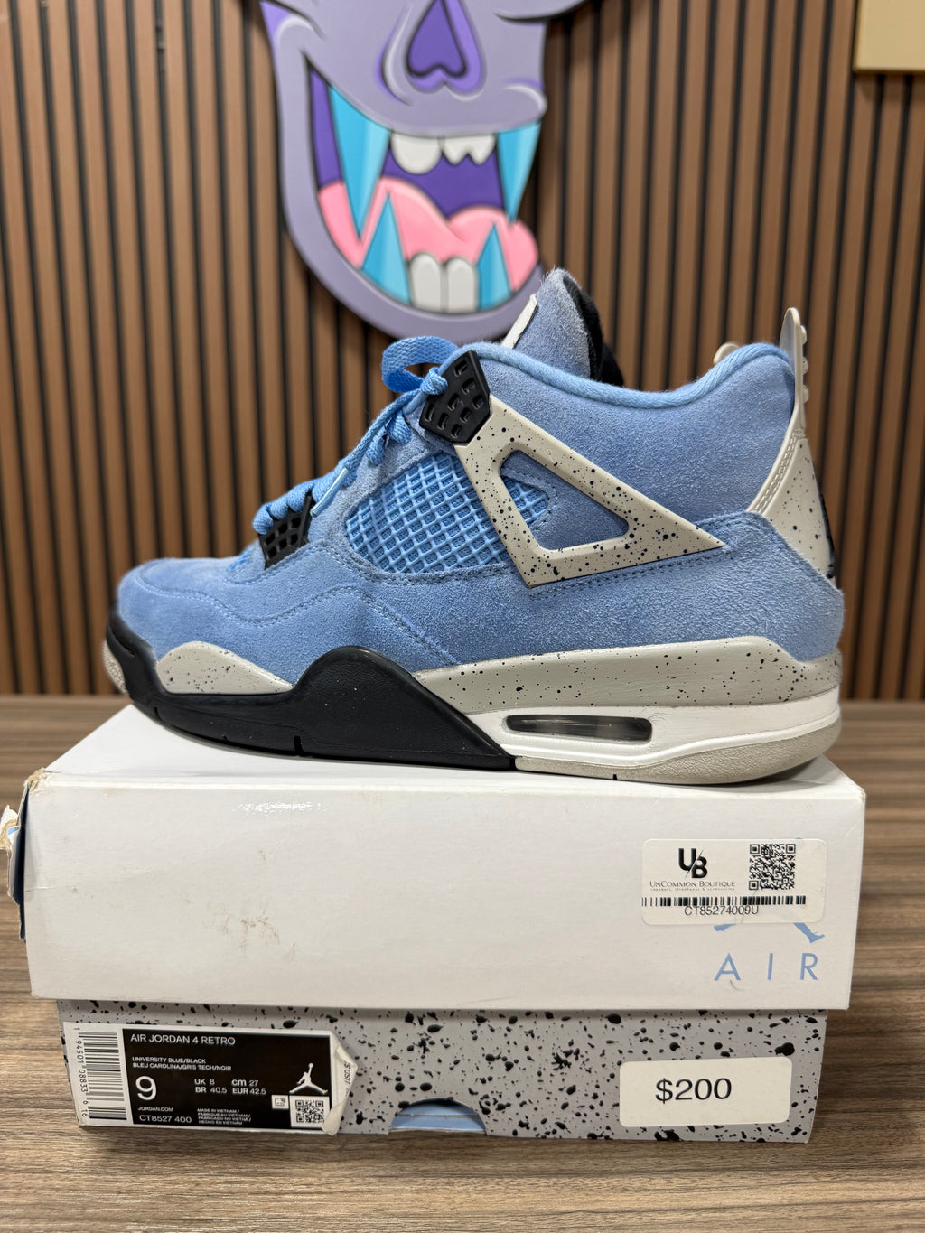 Jordan 4 UNC Sz 9