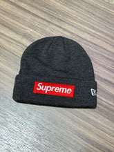 Load image into Gallery viewer, Supreme Box Logo Beanie Heather
