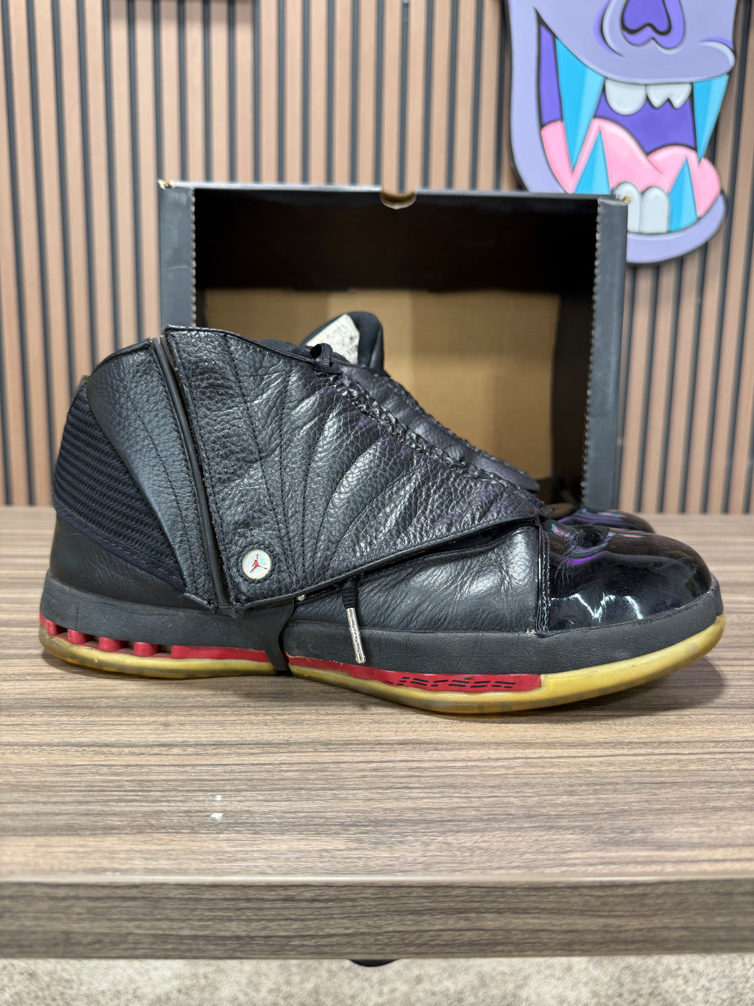 Nike Air Jordan Retro Bred 16 XVI Countdown Pack Size 12
