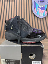 Load image into Gallery viewer, Air Jordan 19 Bred Sz 9.5
