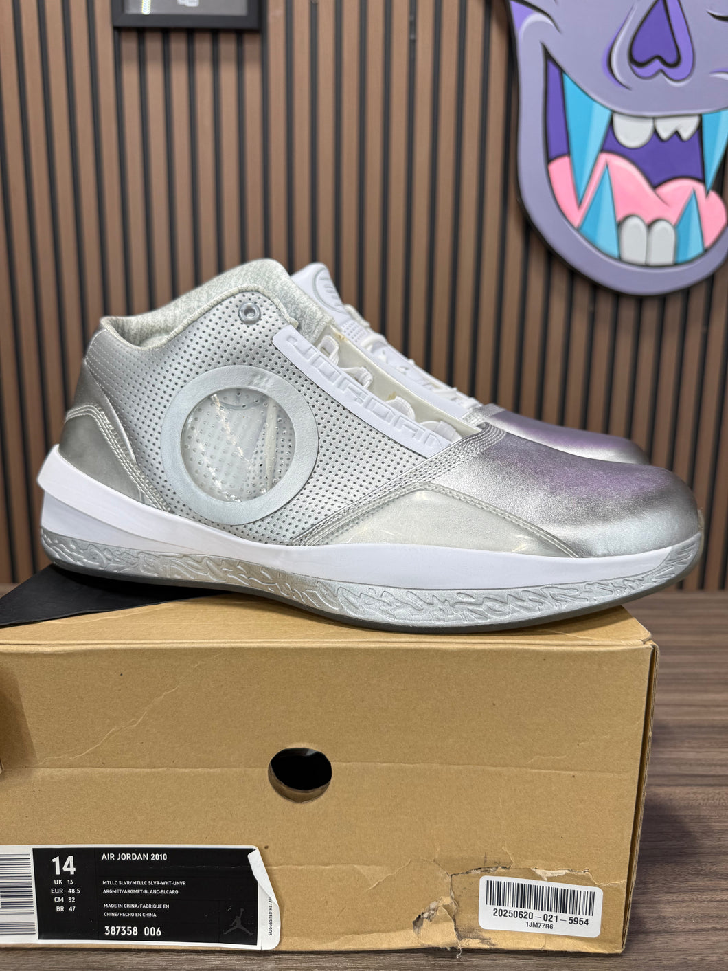 Air Jordan 2010 25TH Anniversary Metallic Silver White 387358-006 Size 14