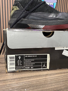 Nike Air Jordan 22 OG 5/8 Black Varsity Red White Size 9