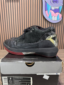 Nike Air Jordan 22 OG 5/8 Black Varsity Red White Size 9