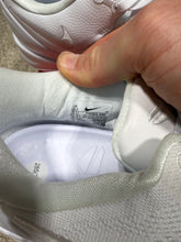 Load image into Gallery viewer, Kobe 8 Protro &#39;Halo&#39; sz 10.5 NO BOX
