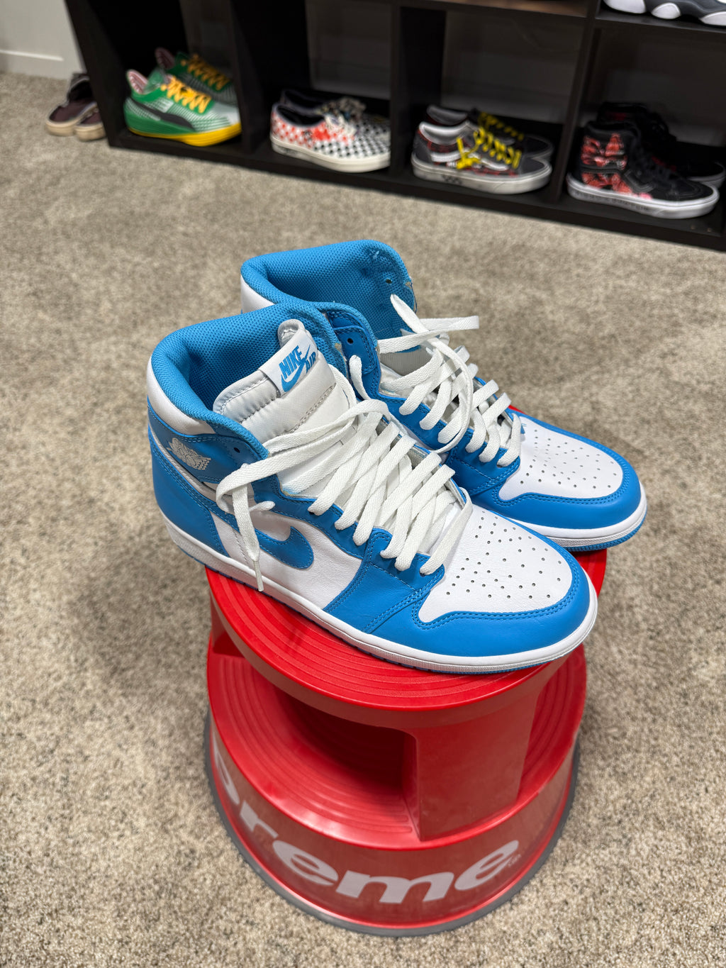 Air Jordan 1 Retro High OG 'UNC' Sz 10.5 - No box