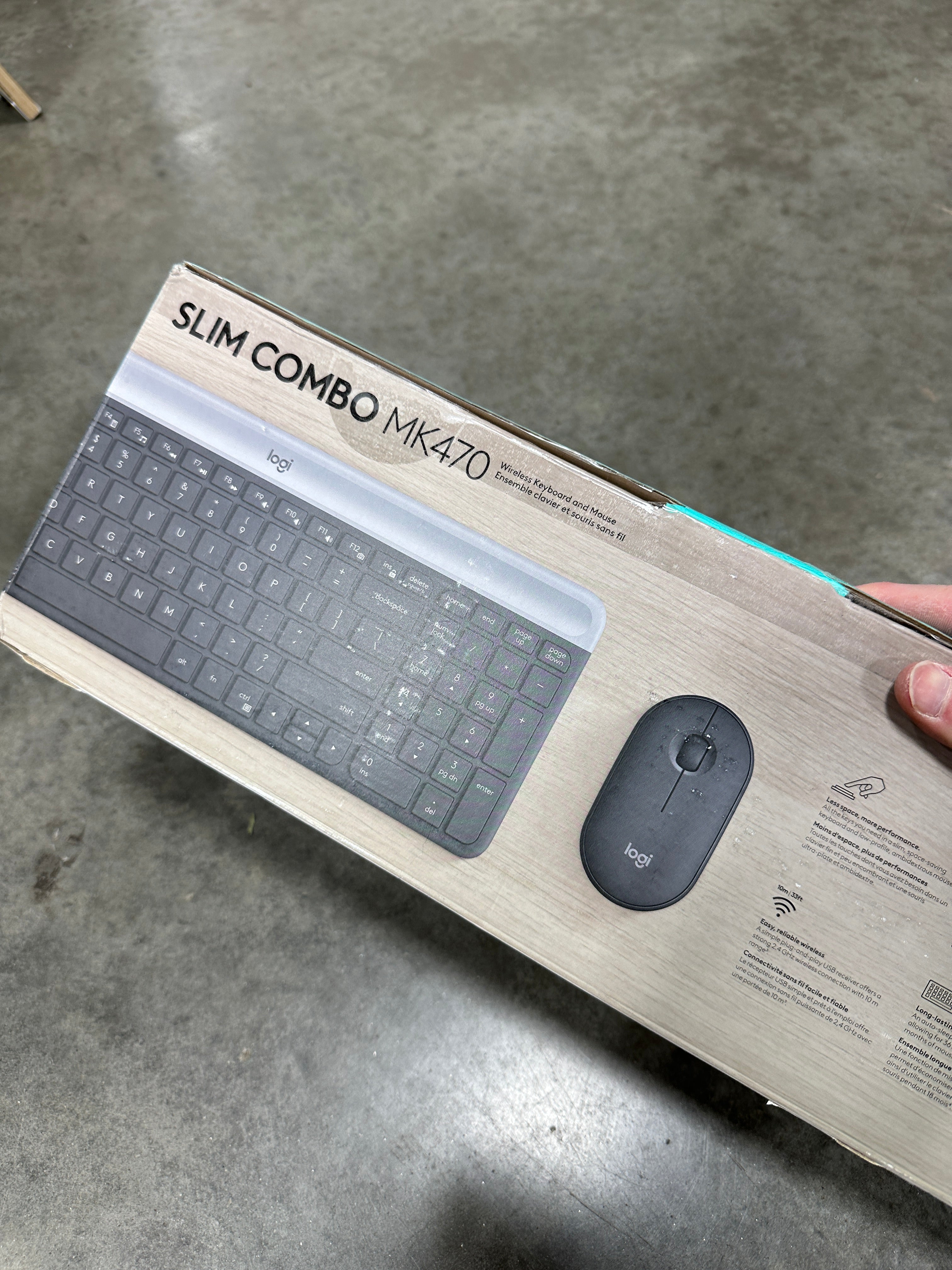 Logitech - MK470 Full-size Wireless Scissor Keyboard and Mouse Bundle
