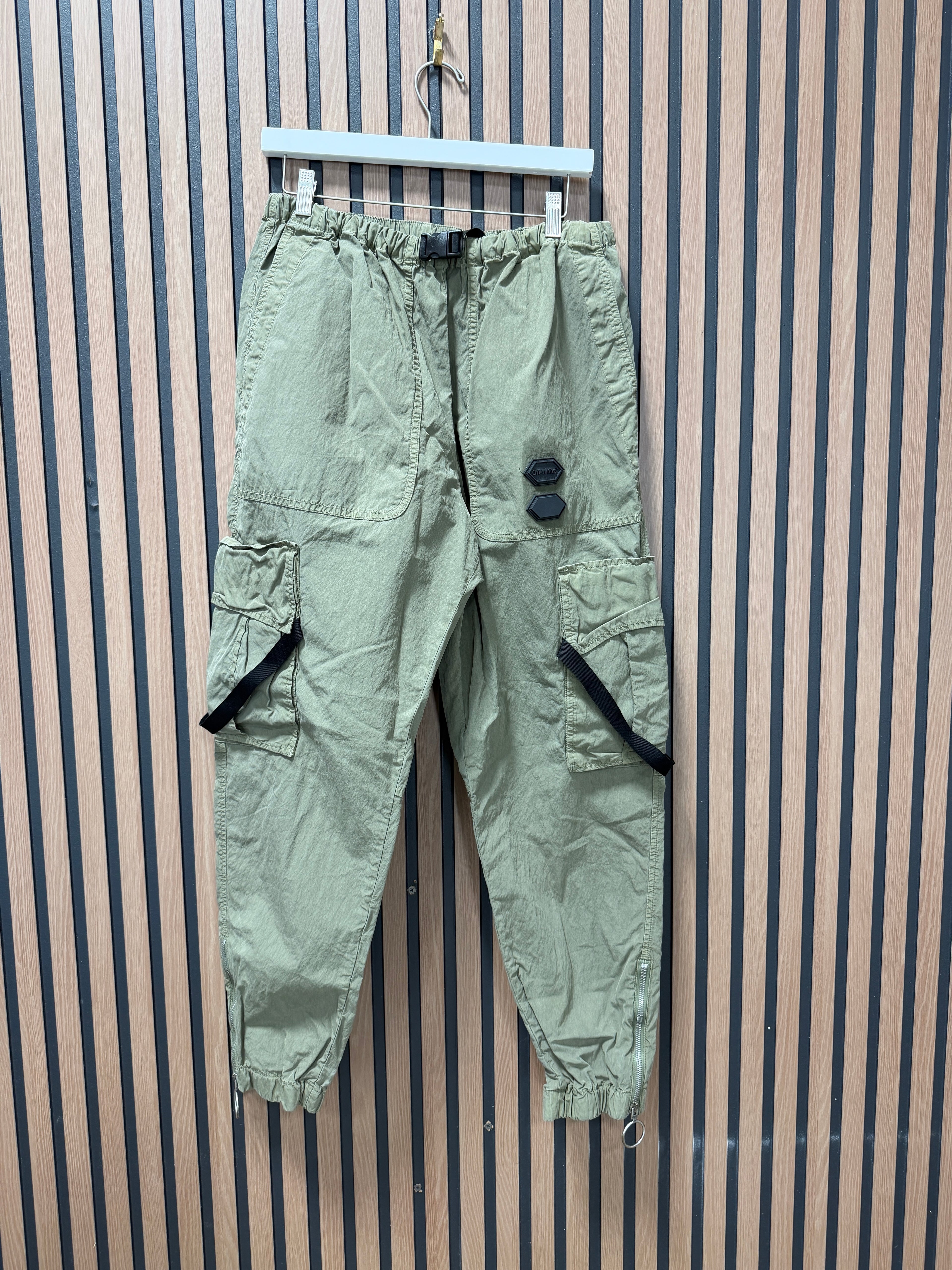 Off-White Main Line Olive Cargo Pants size 34