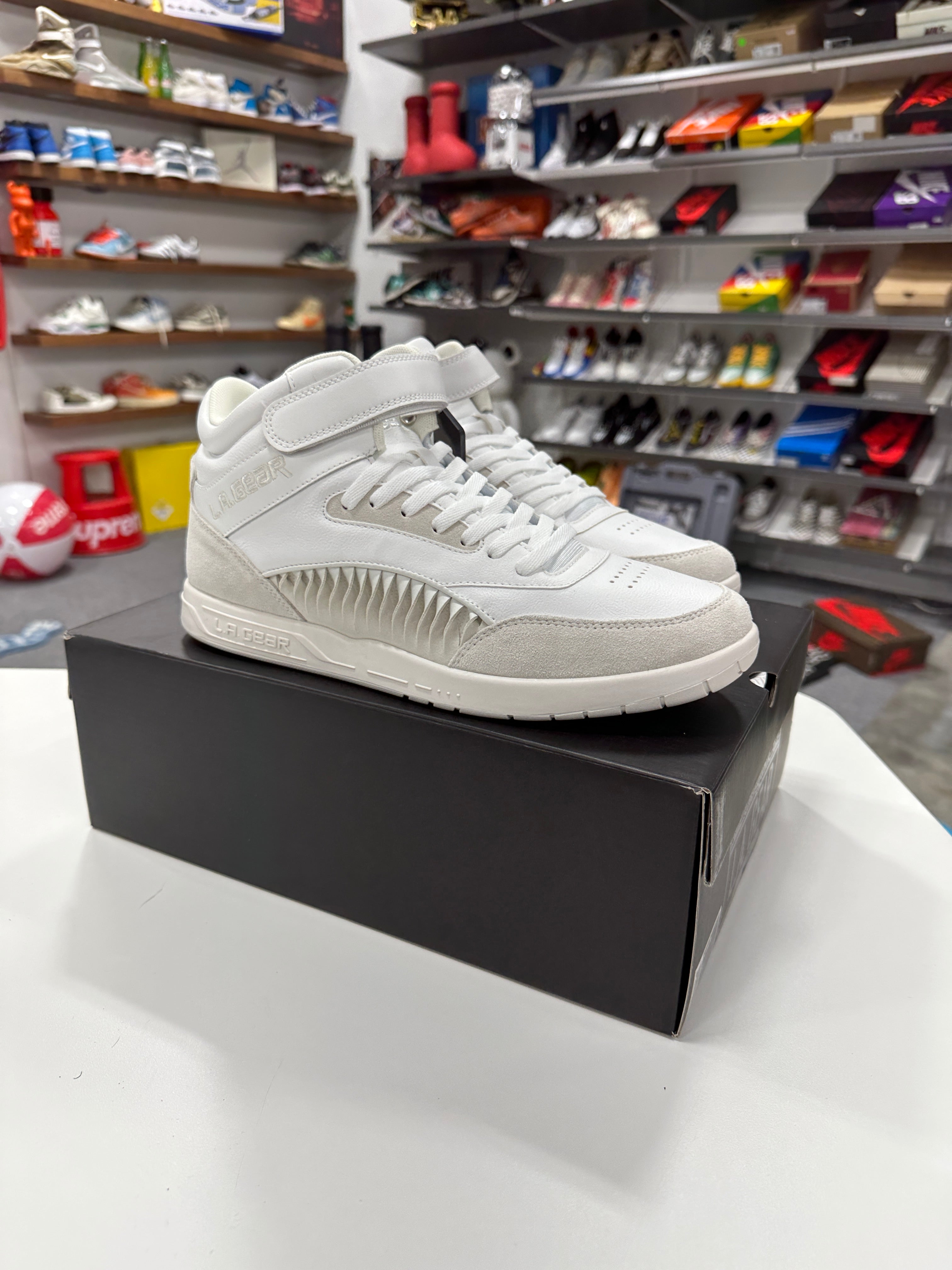 La Gear Flame Sneakers Sz 11