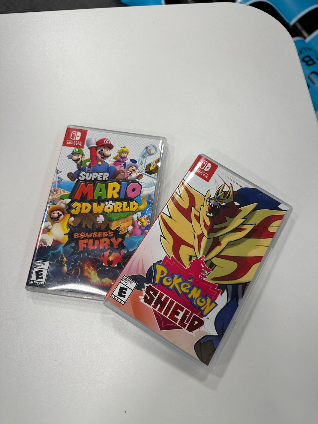 Super Mario 3D World / Pokemon Shield